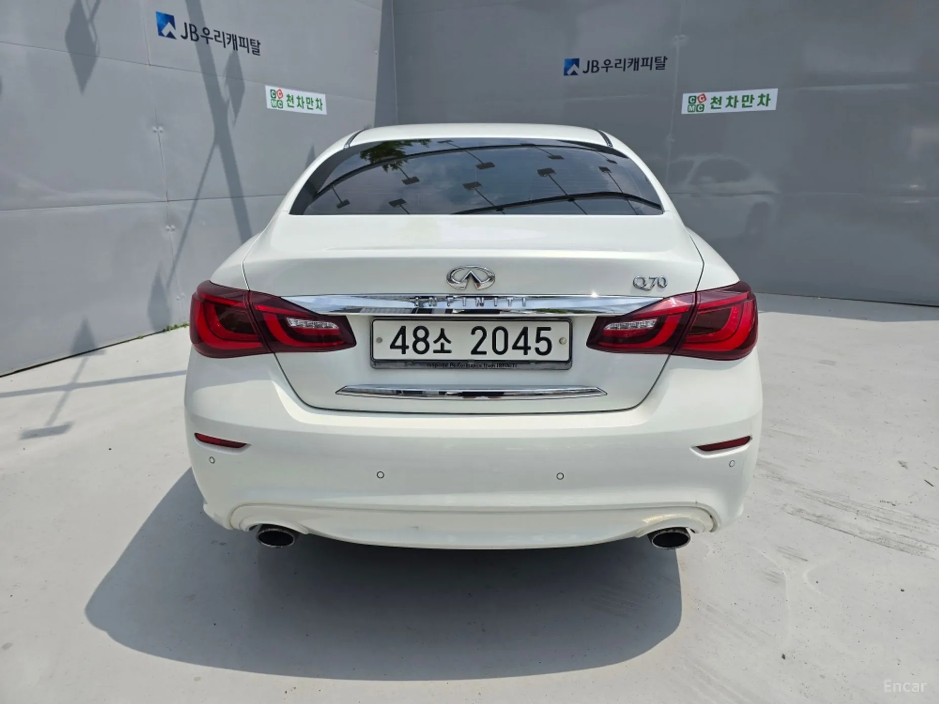 Infiniti Q70 превью 4