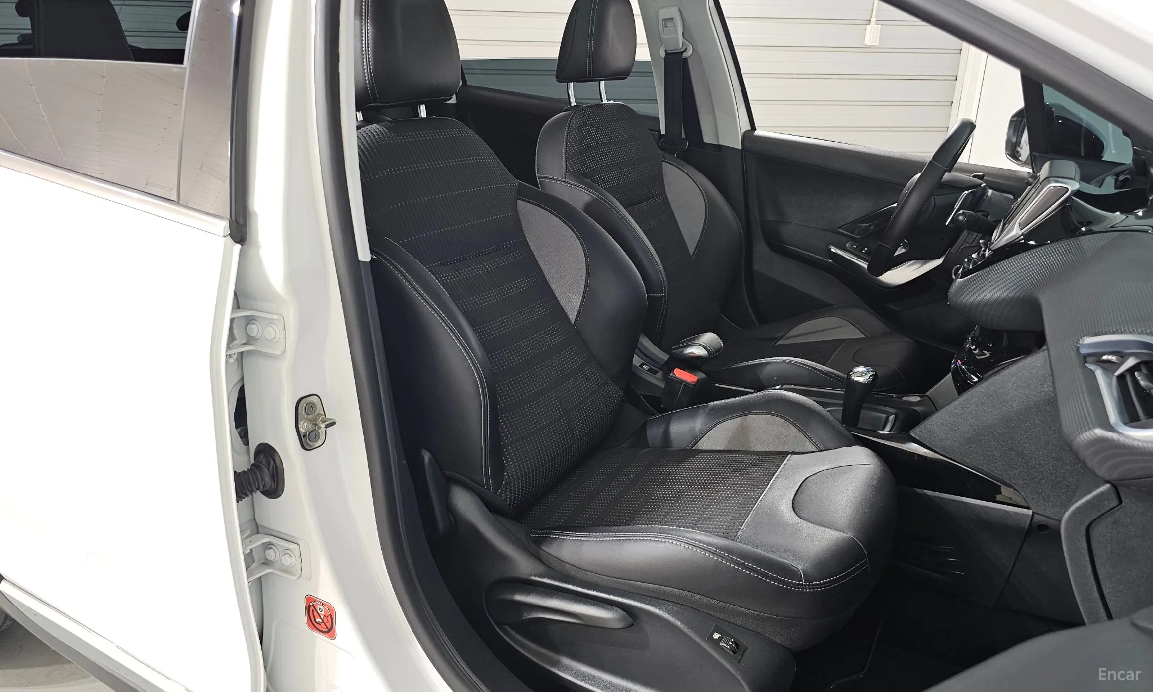 Peugeot 2008. превью 11
