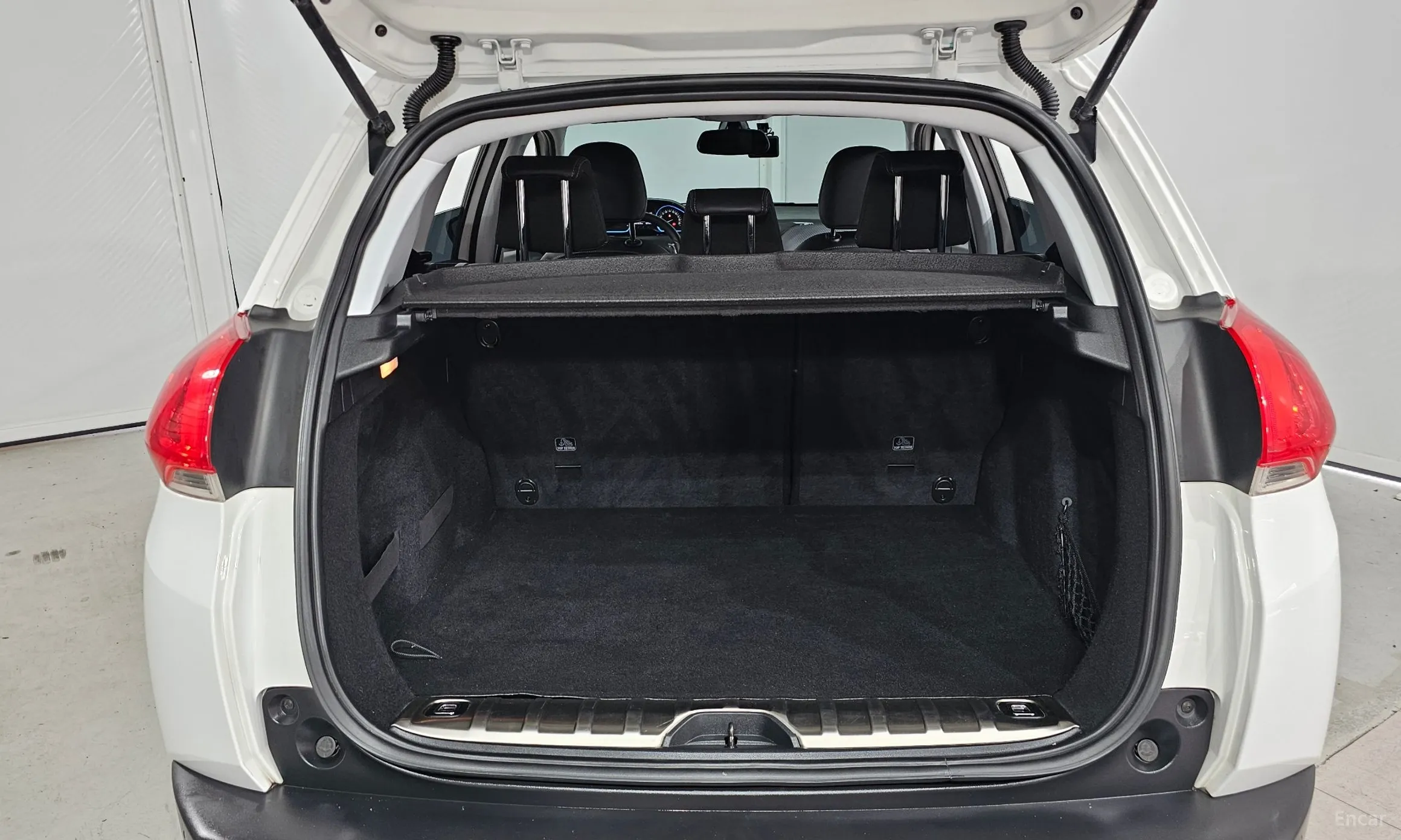 Peugeot 2008. превью 18