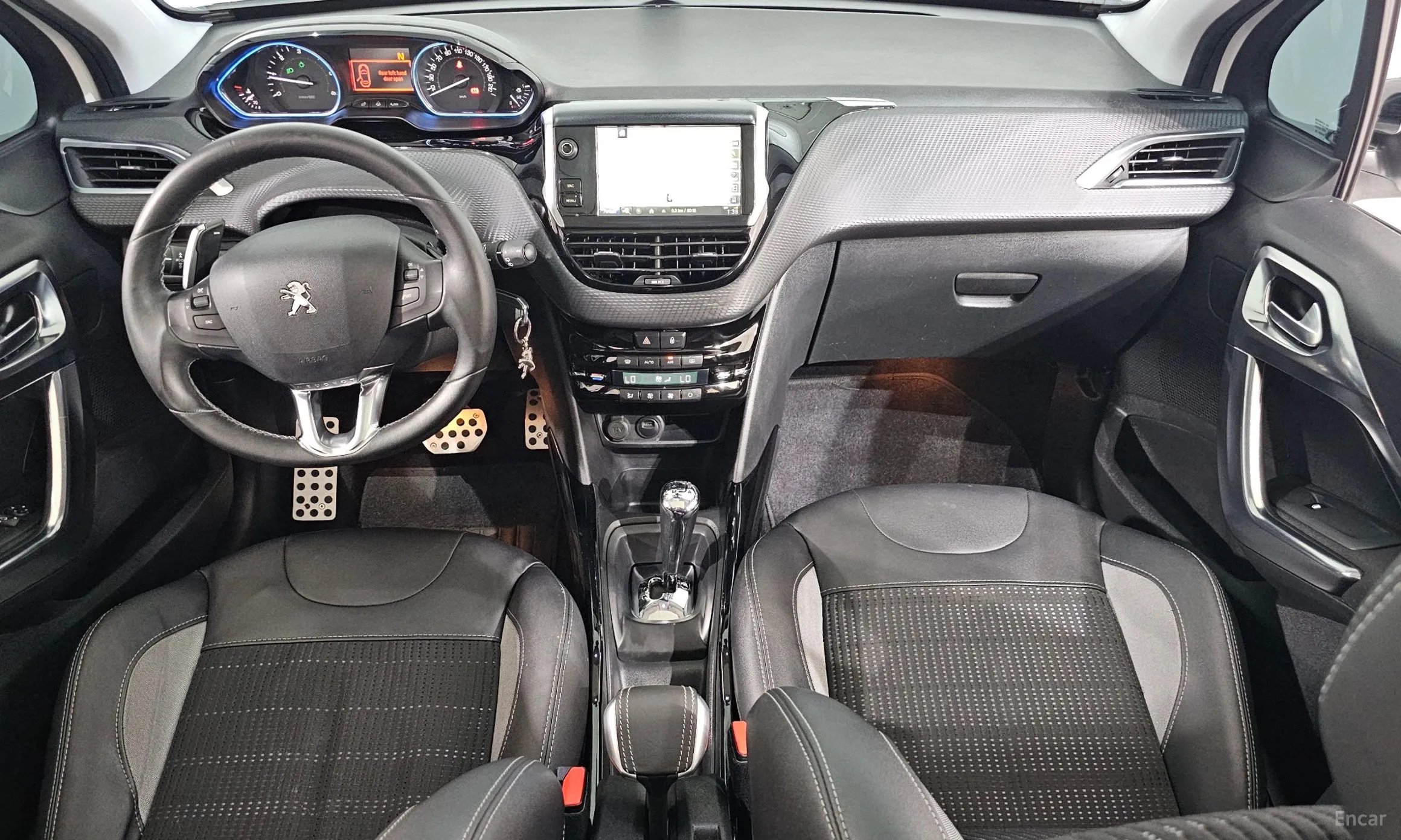 Peugeot 2008. превью 7