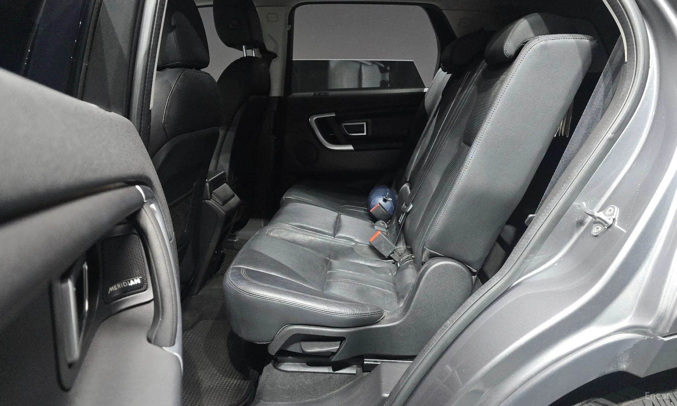 Land Rover Discovery Sports превью 12