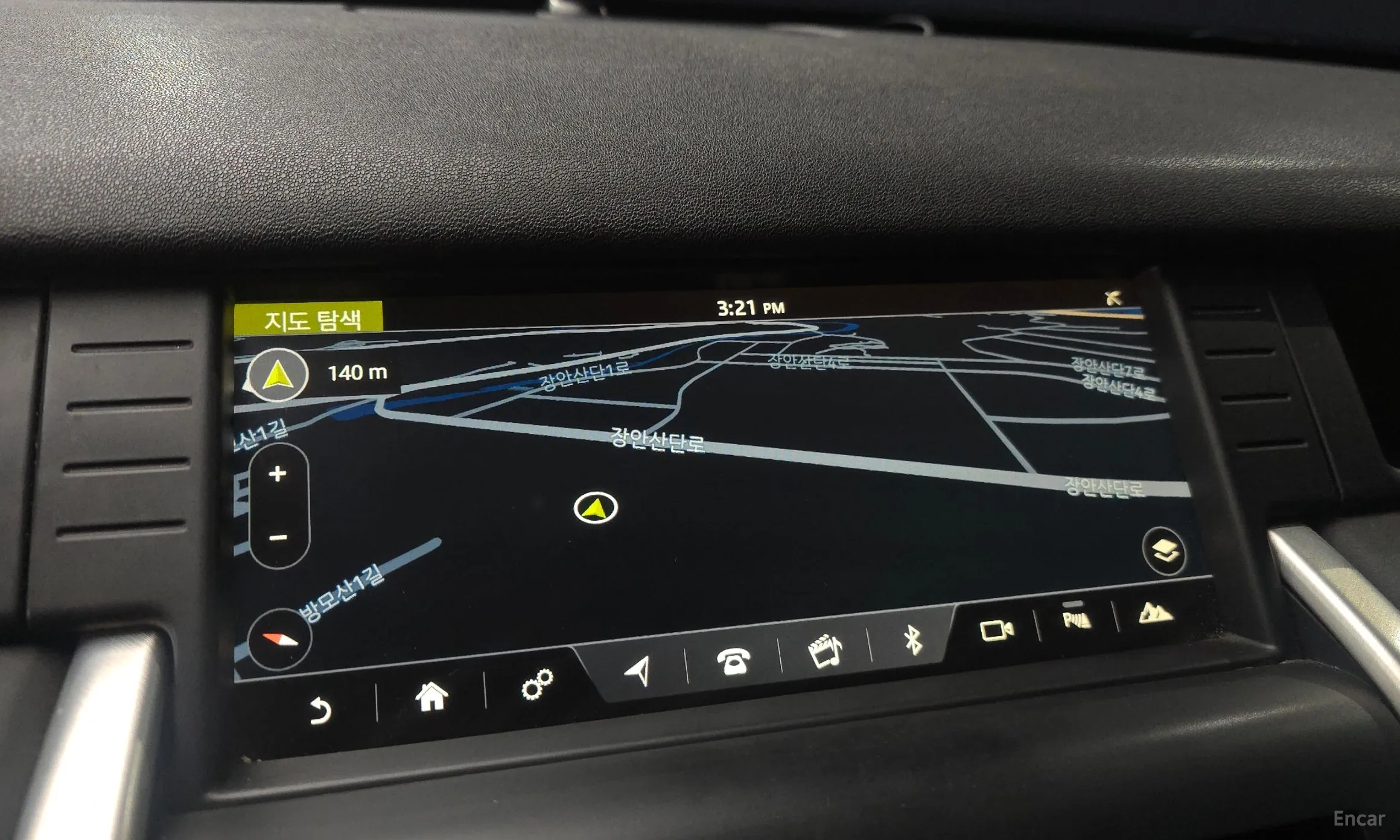 Land Rover Discovery Sports превью 16