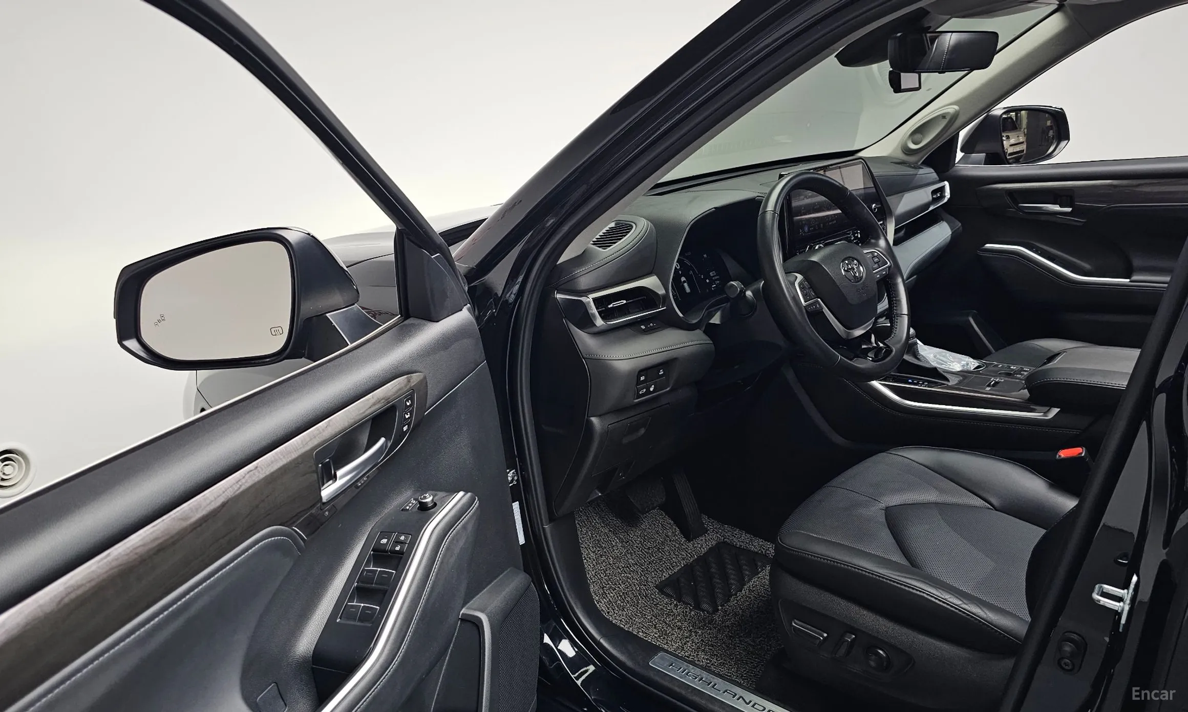 Toyota Highlander 4th generation превью 10