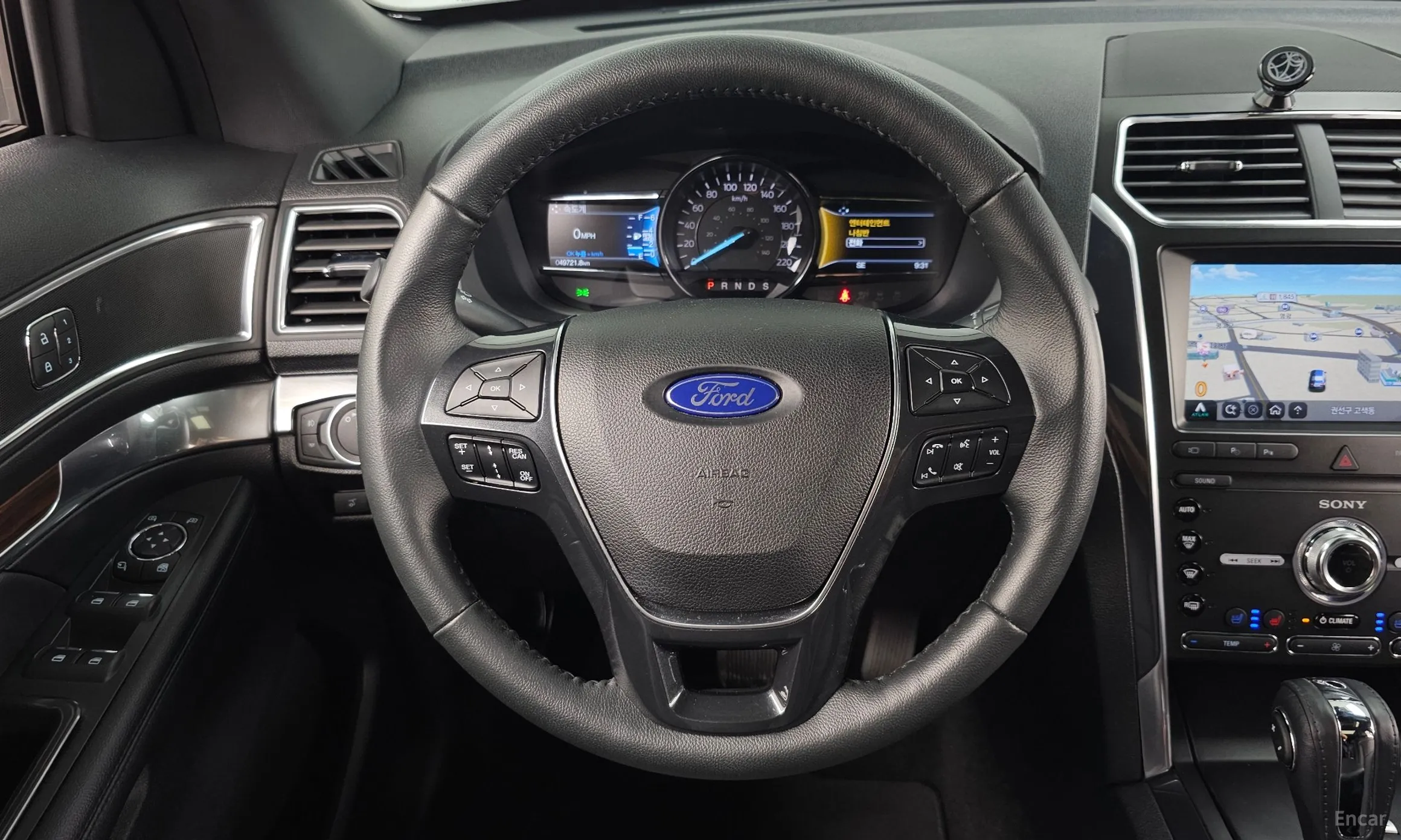 Ford Explorer превью 13