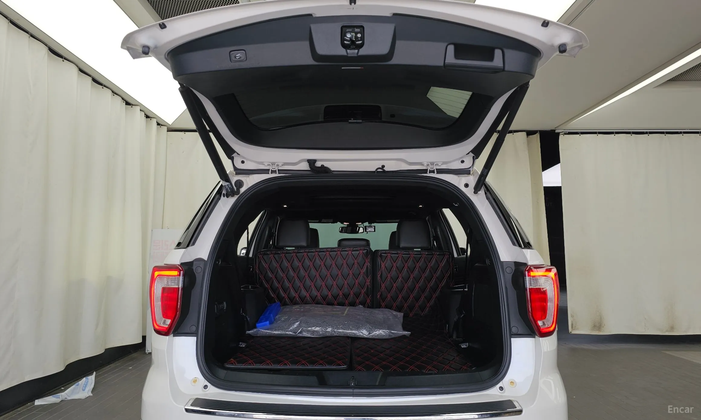 Ford Explorer превью 20