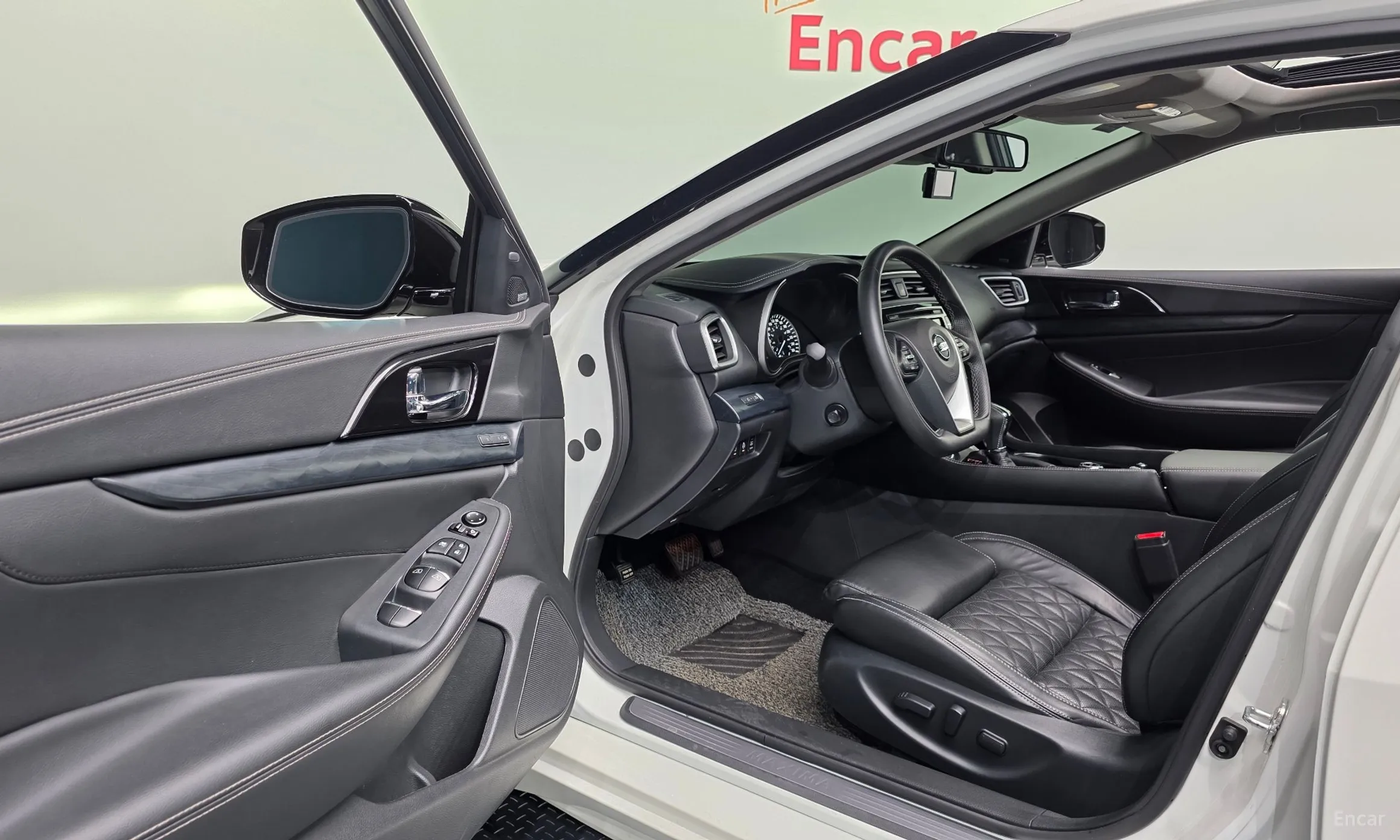 Nissan Maxima (A36) превью 10