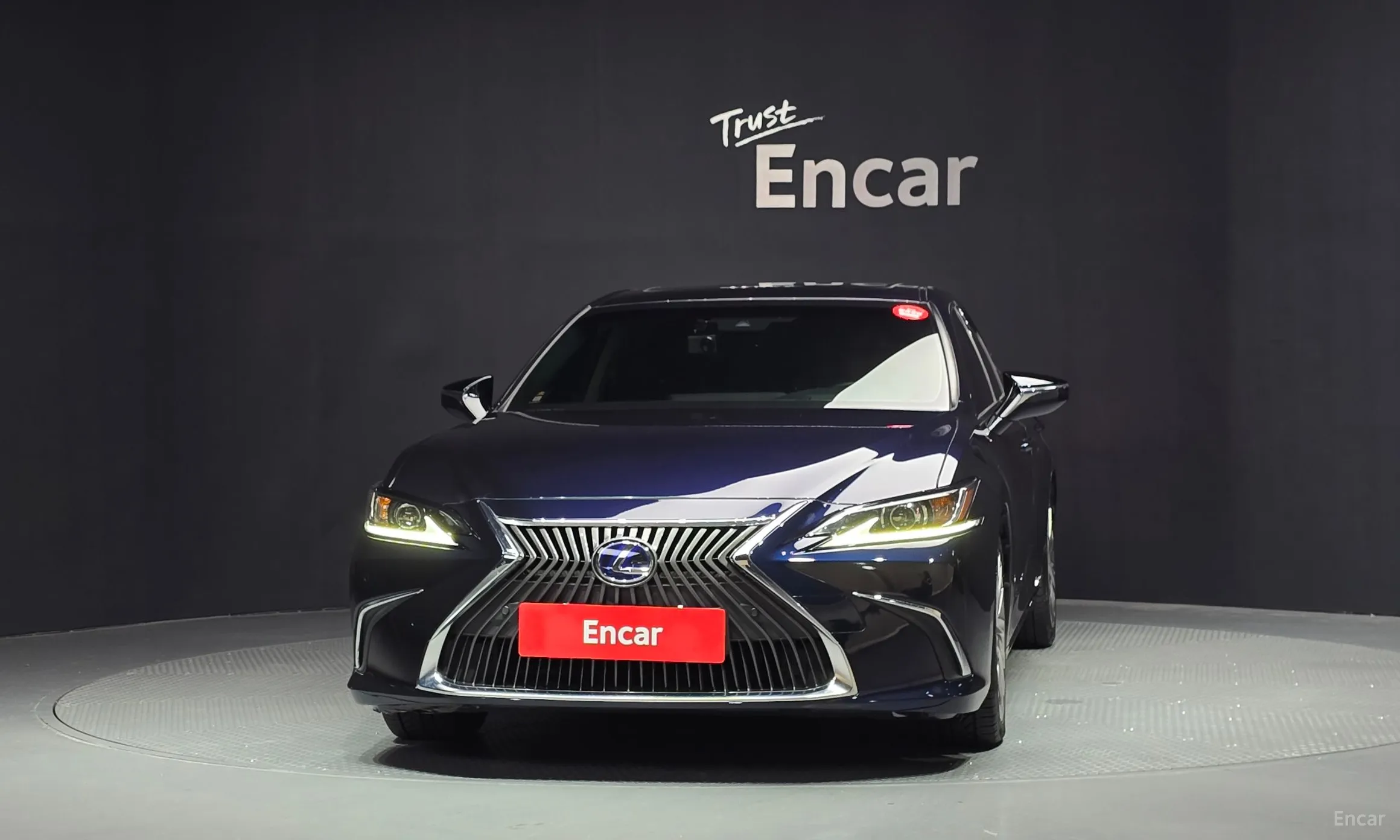 Lexus ES300h 7th Generation превью 3