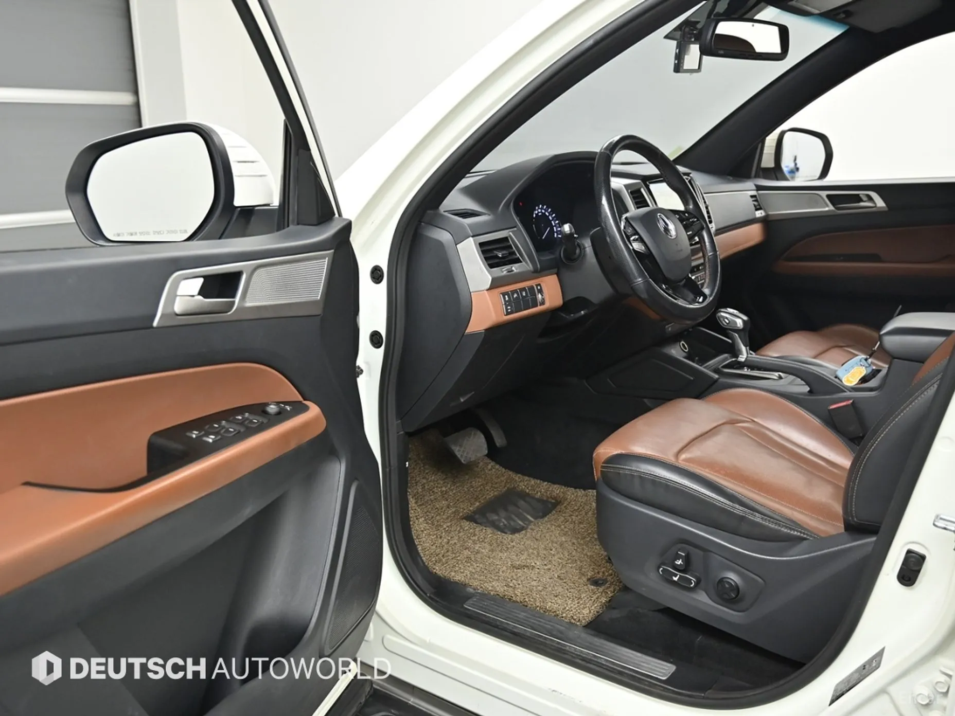 KG Mobility (SsangYong) Rexton Sports Khan превью 11
