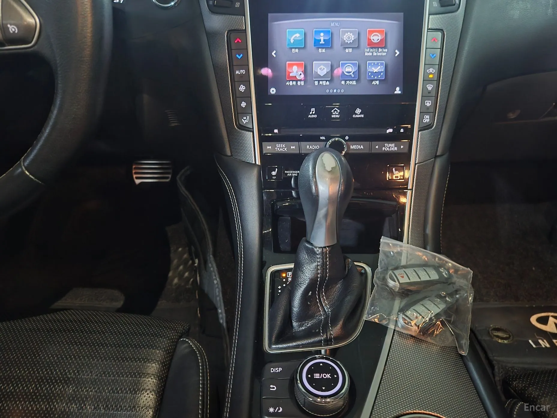Infiniti Q50 превью 12