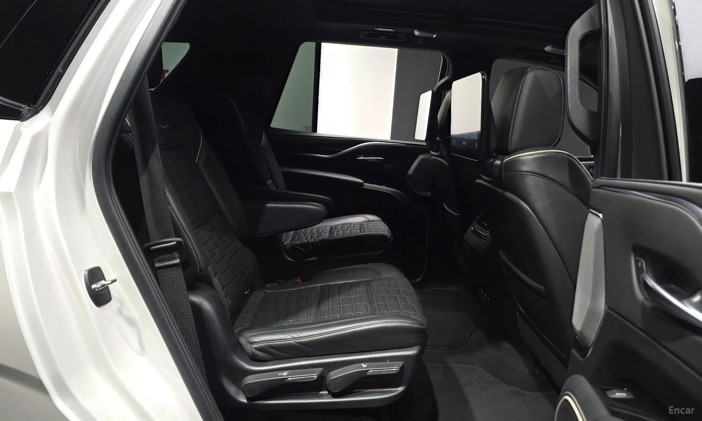 Cadillac Escalade 5th Generation превью 12
