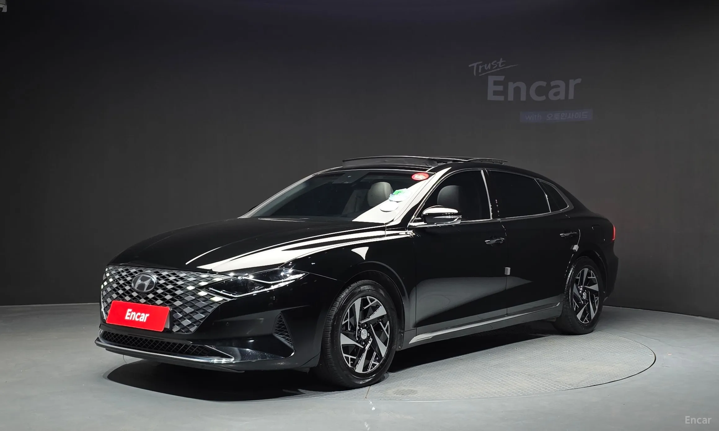 Hyundai Grandeur IG Hybrid