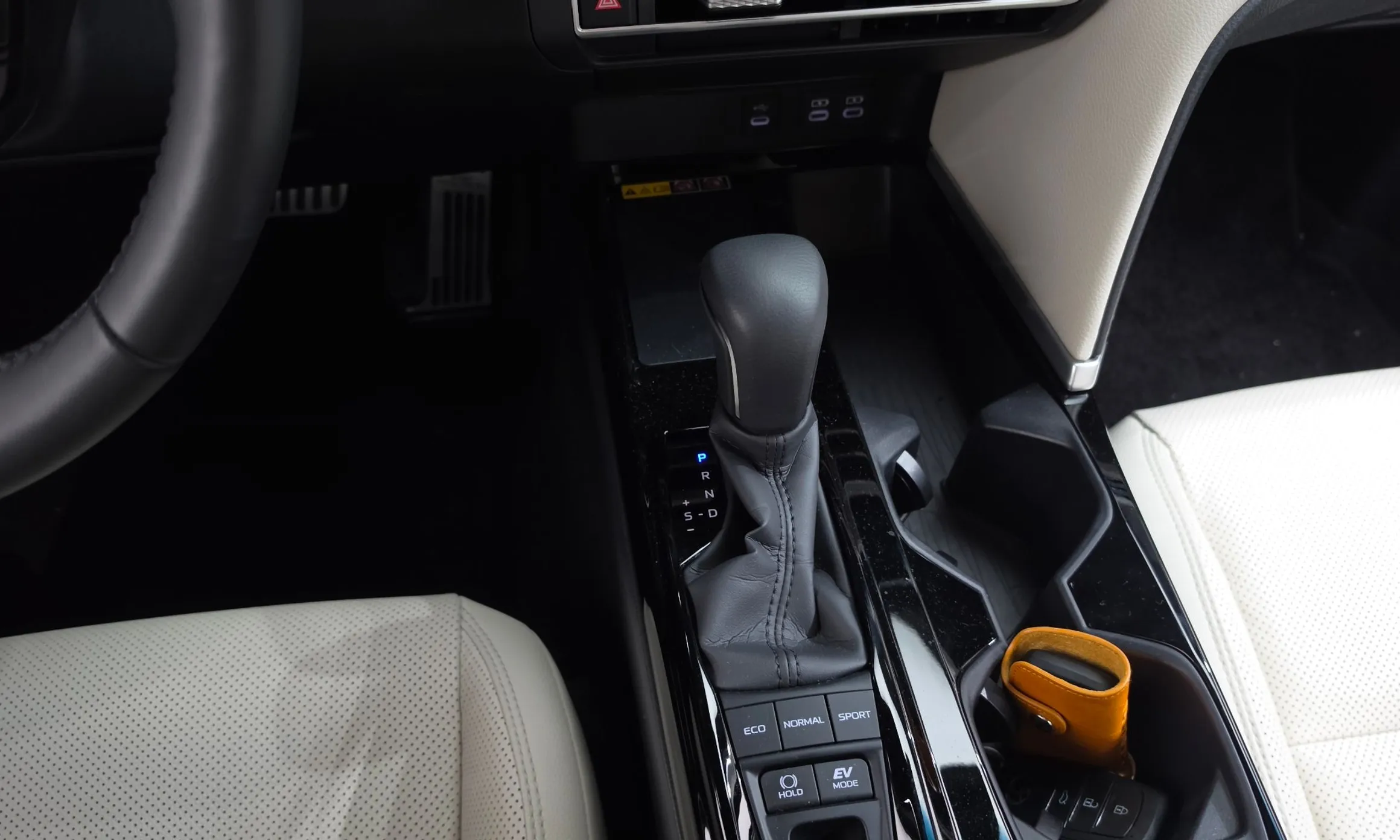Toyota Camry (XV80) превью 9