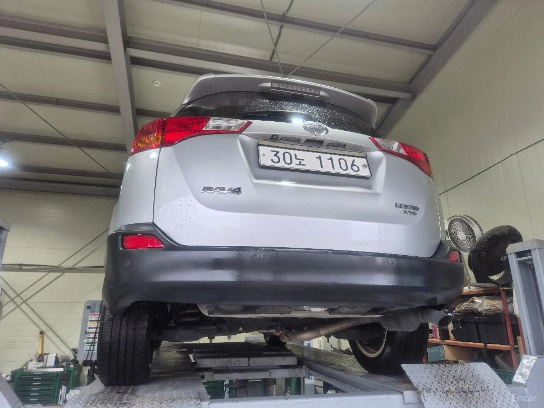 Toyota RAV4 2