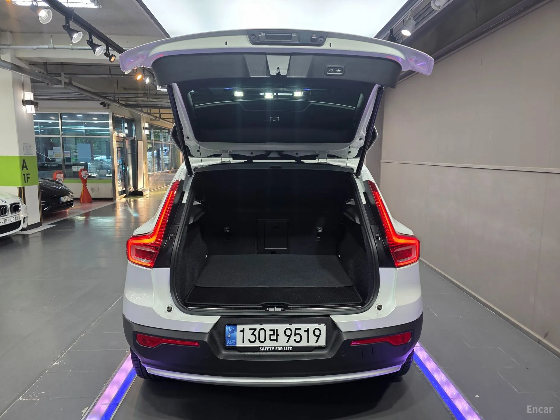 Volvo XC40 превью 14