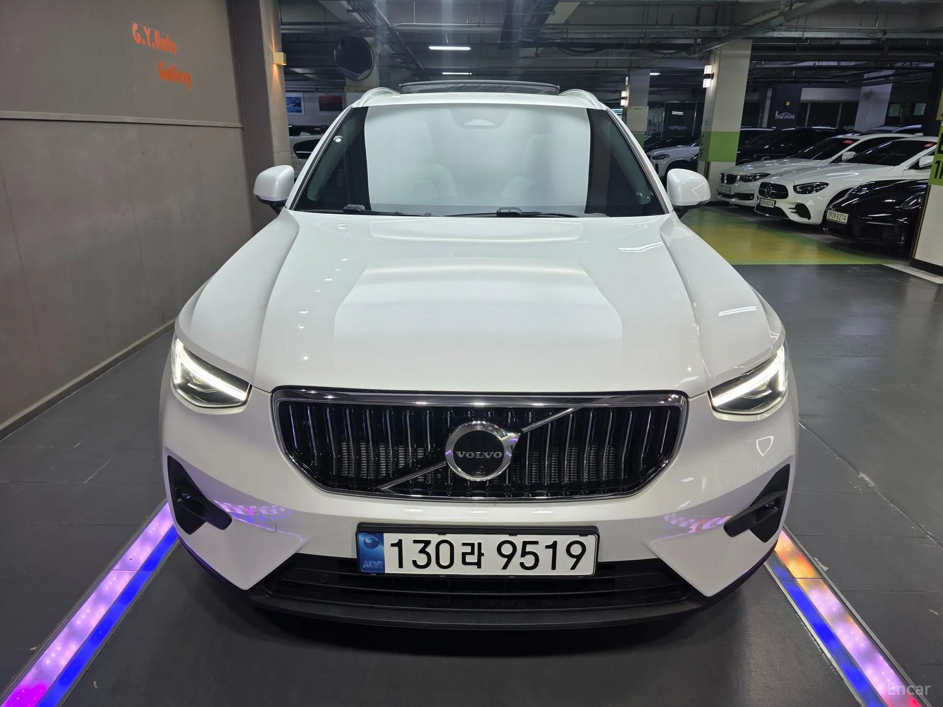 Volvo XC40 превью 3