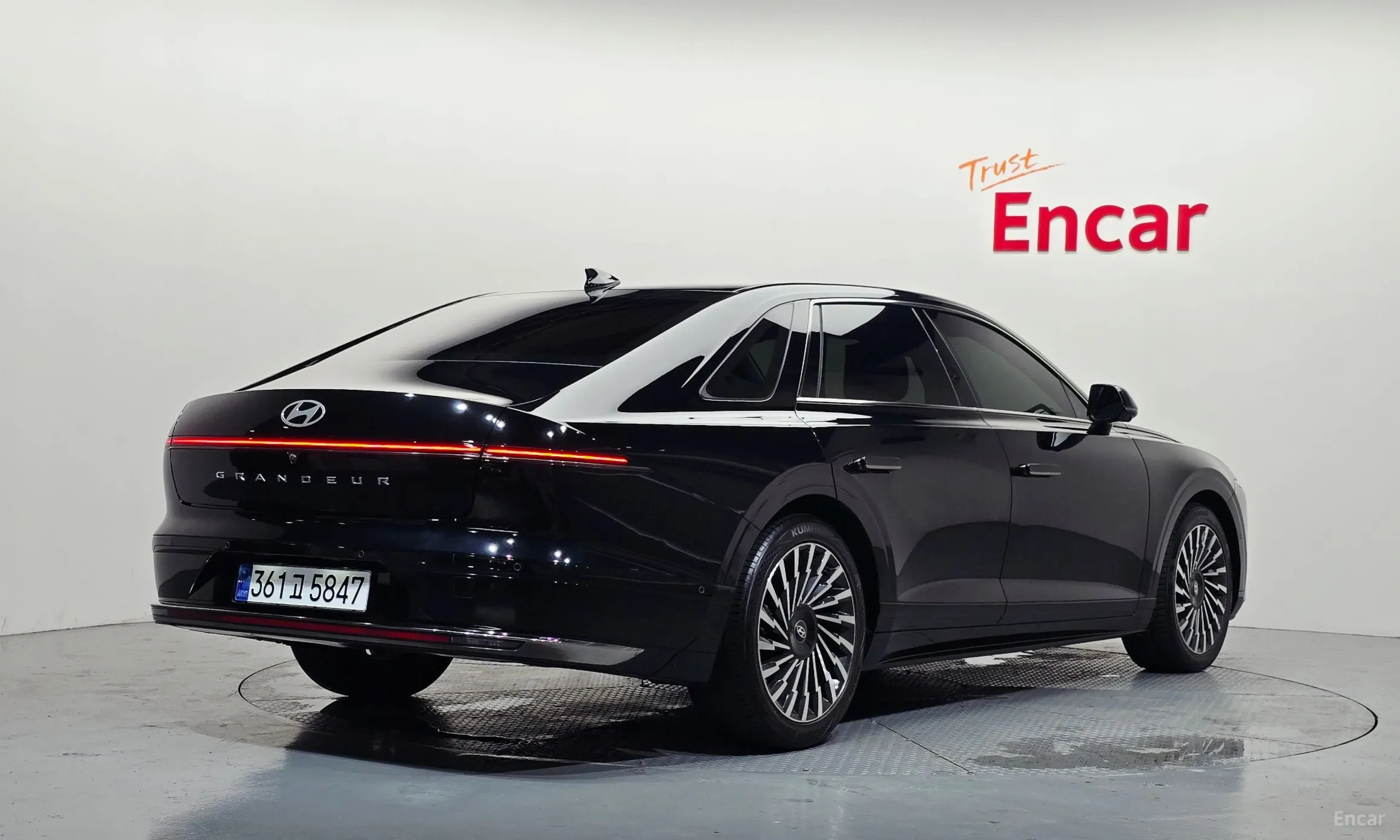 Hyundai Grandeur (GN7)