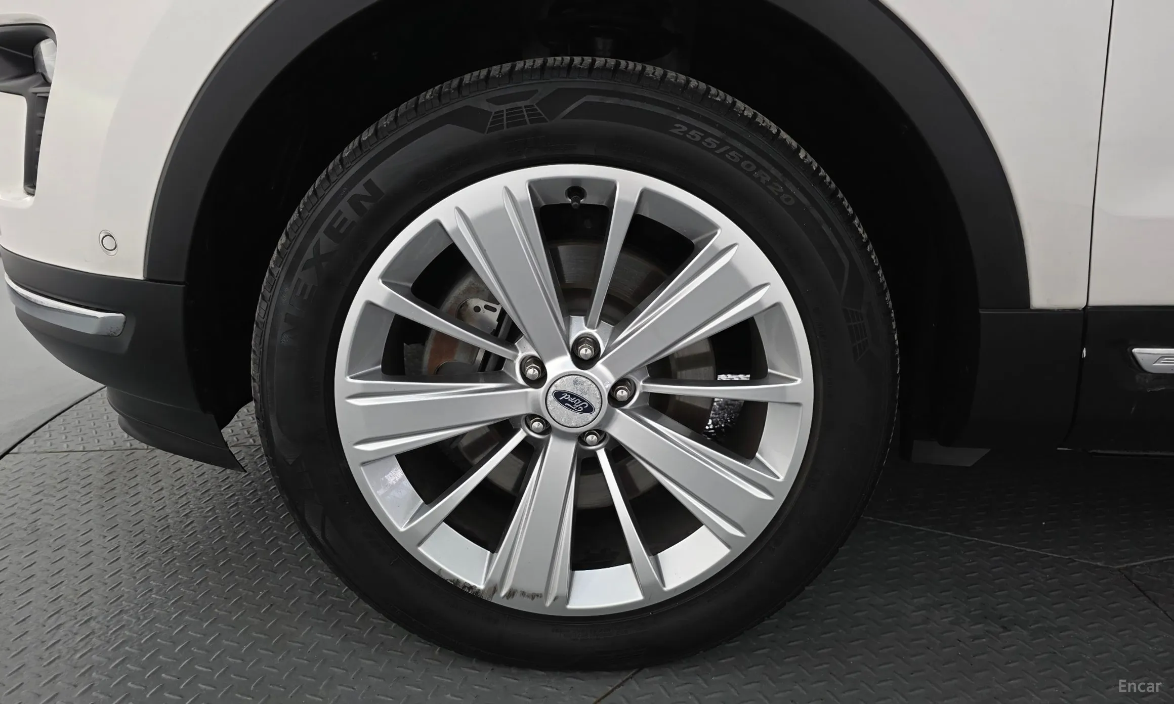 Ford Explorer превью 5