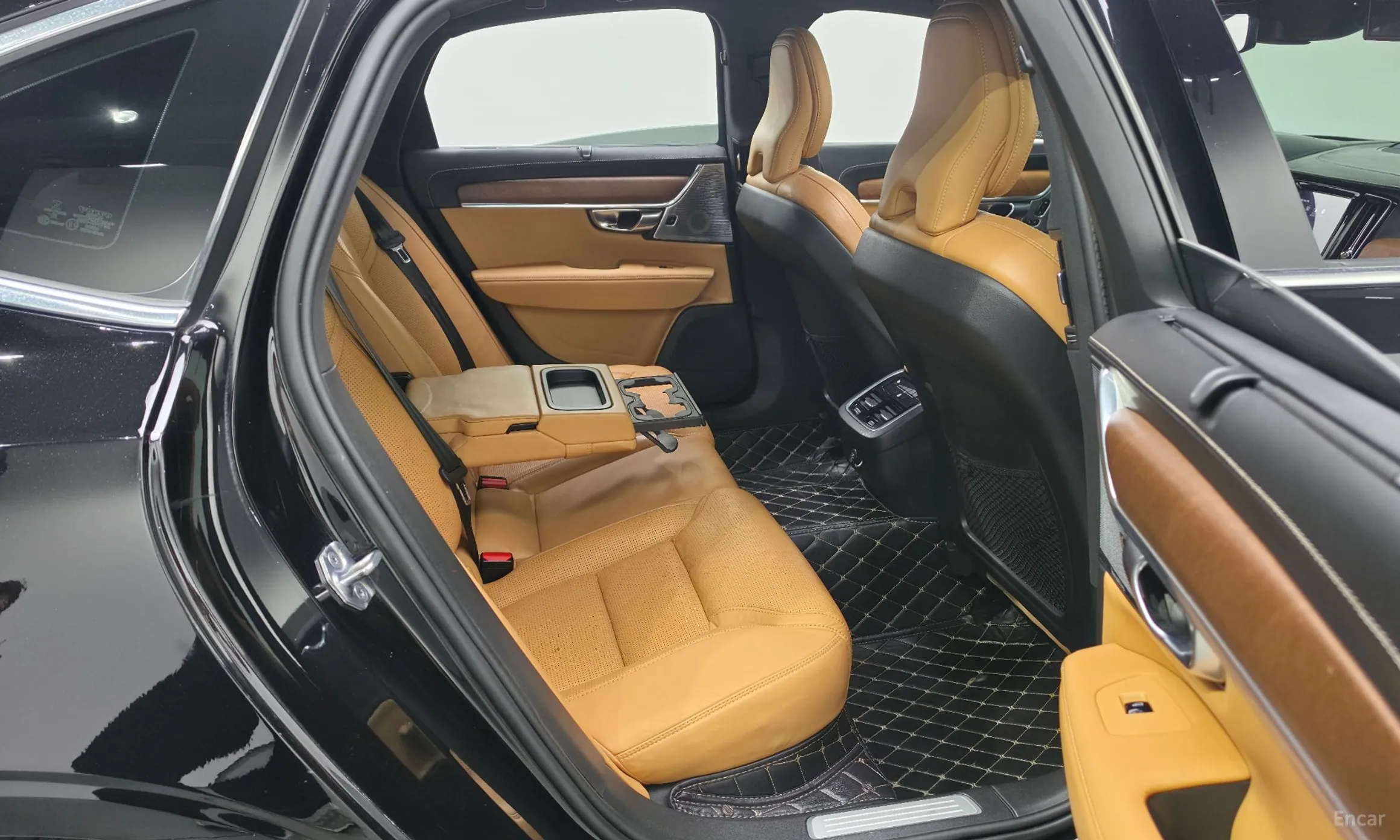Volvo S90 превью 11