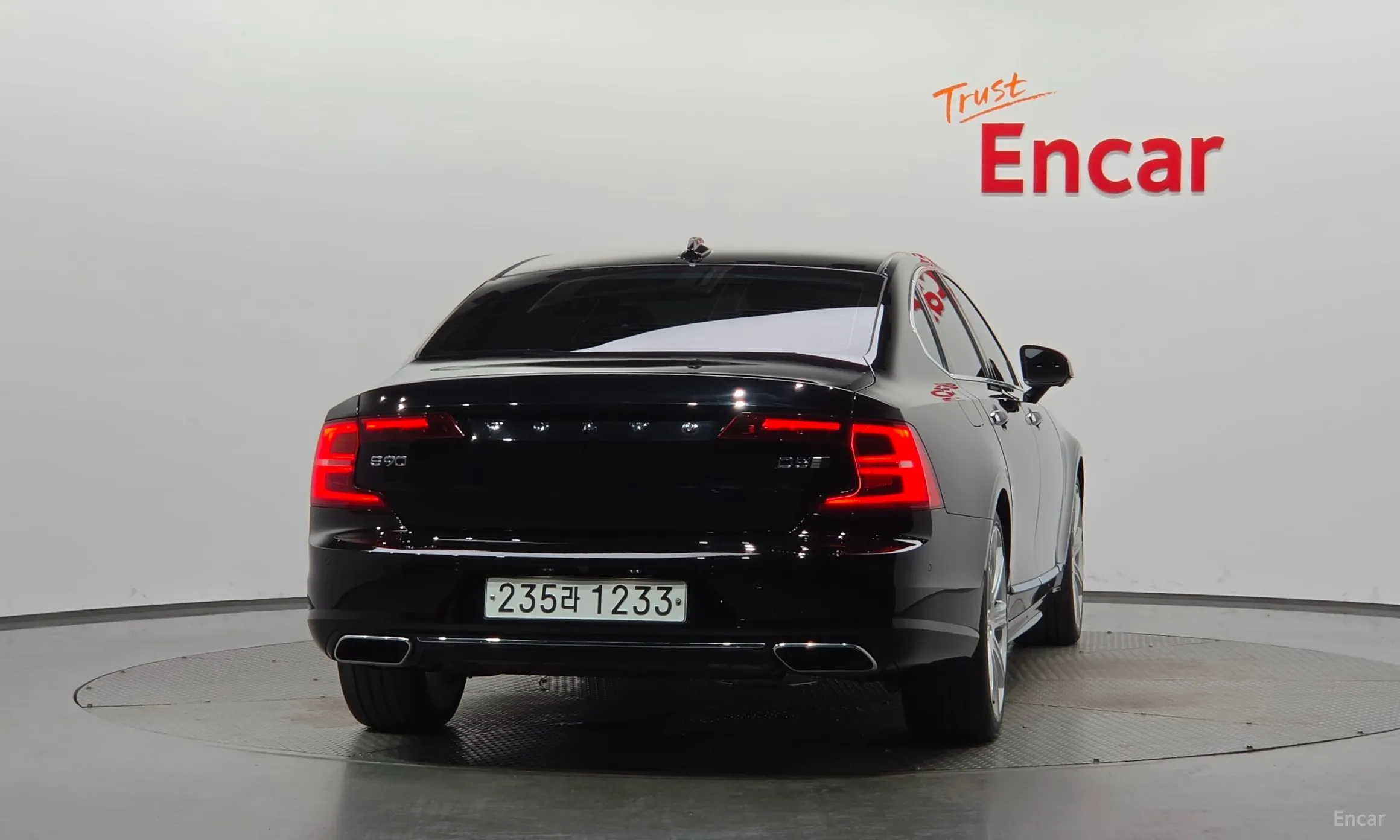 Volvo S90 превью 4