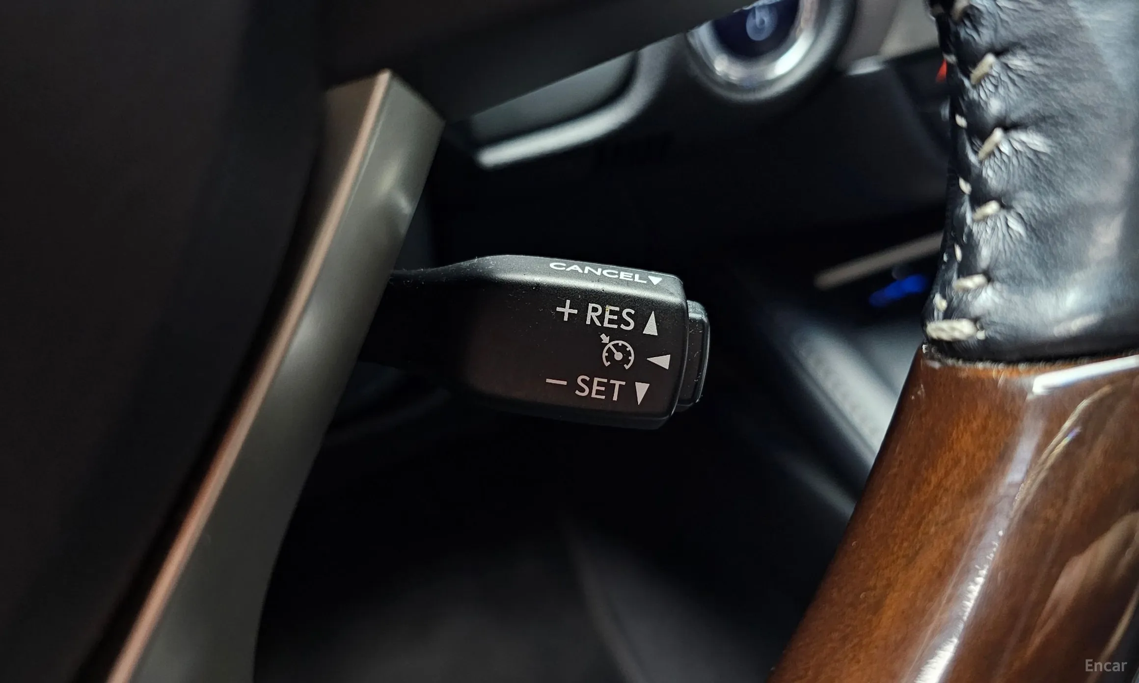 Lexus New ES300h превью 16