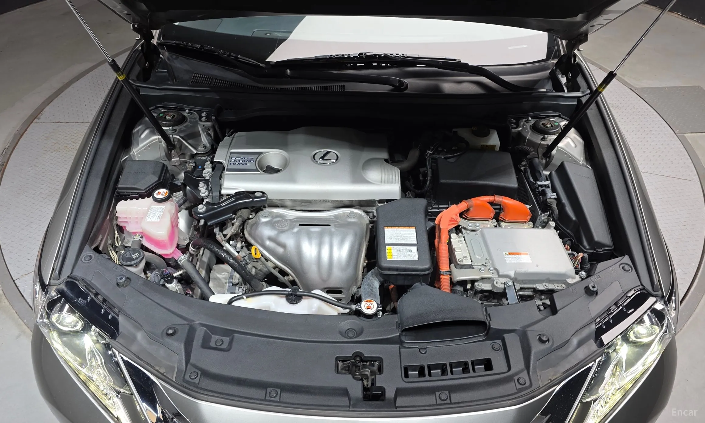 Lexus New ES300h превью 6
