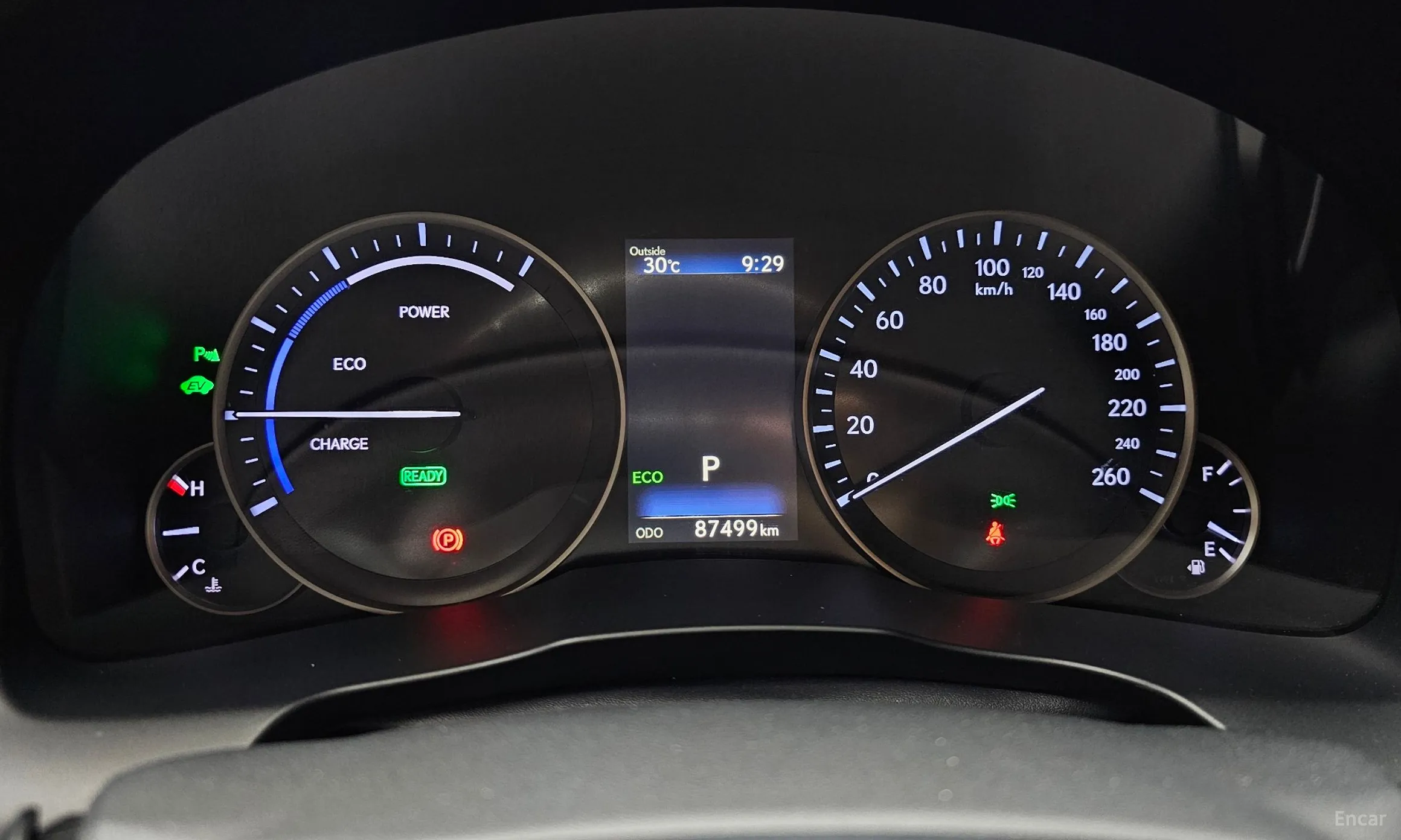 Lexus New ES300h превью 8