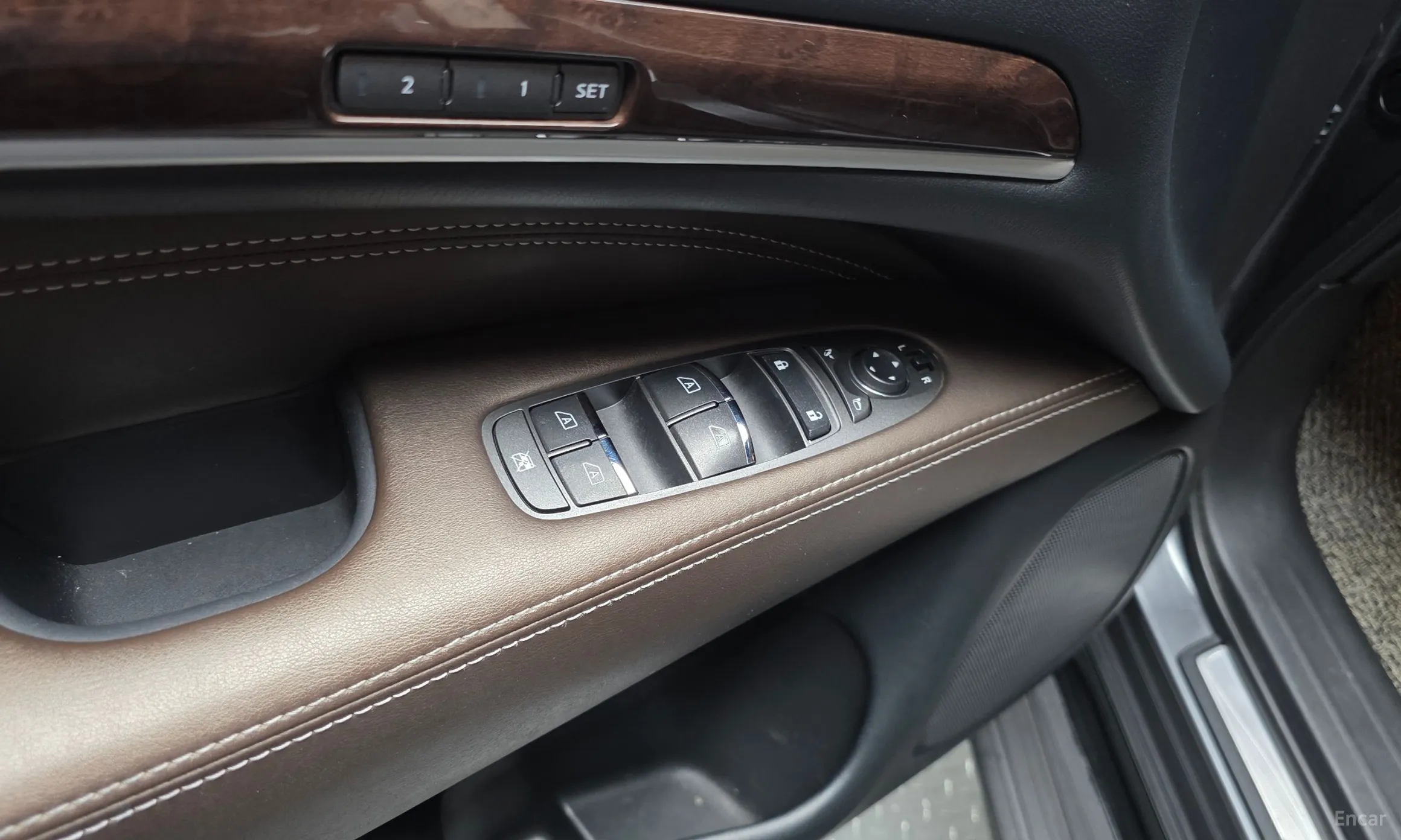 Infiniti QX60 превью 17
