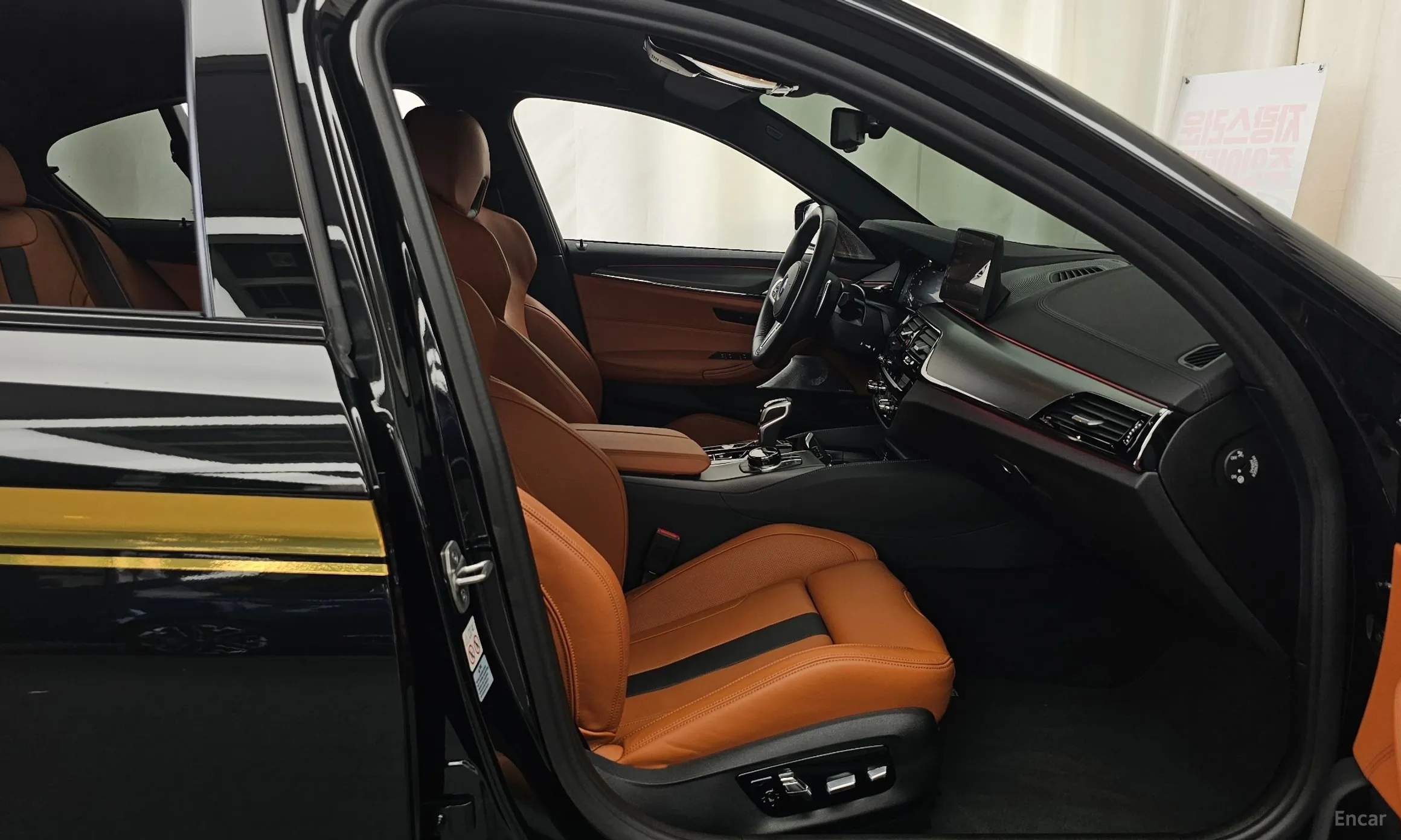 BMW M5 (F90) превью 11