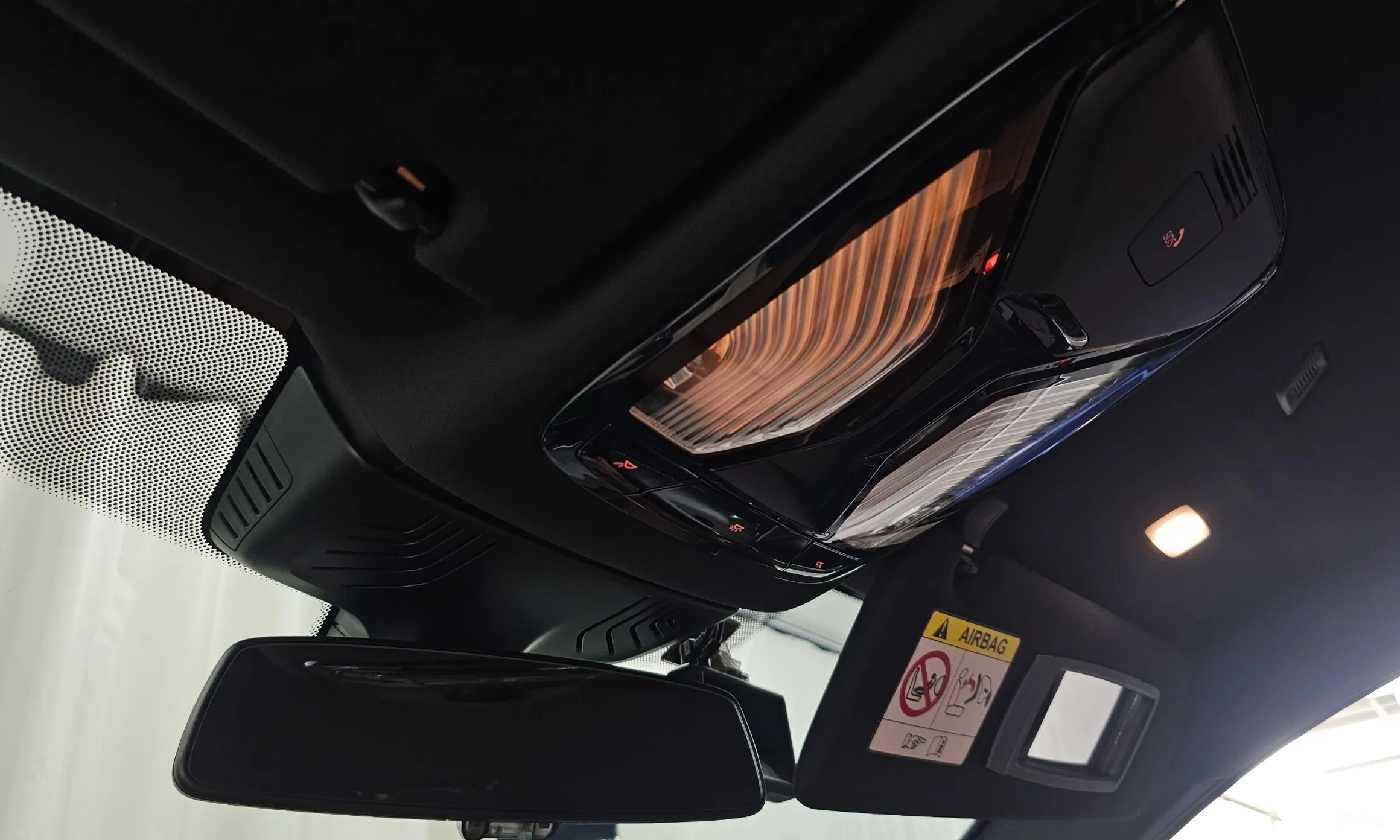 BMW M5 (F90) превью 17