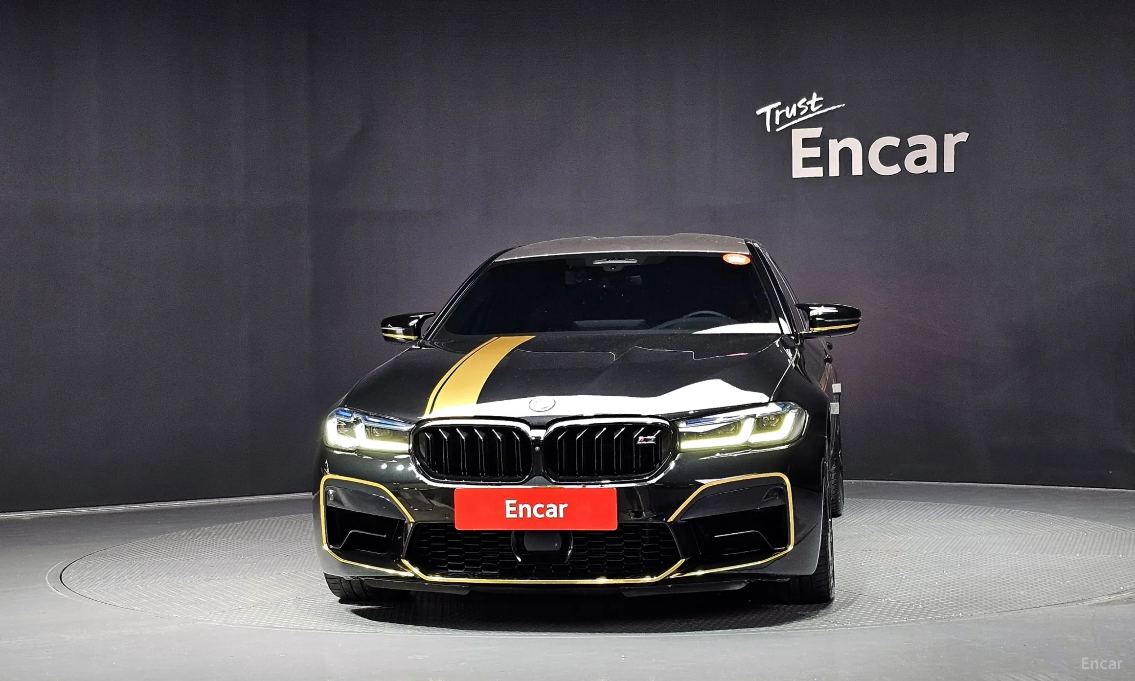 BMW M5 (F90) превью 3