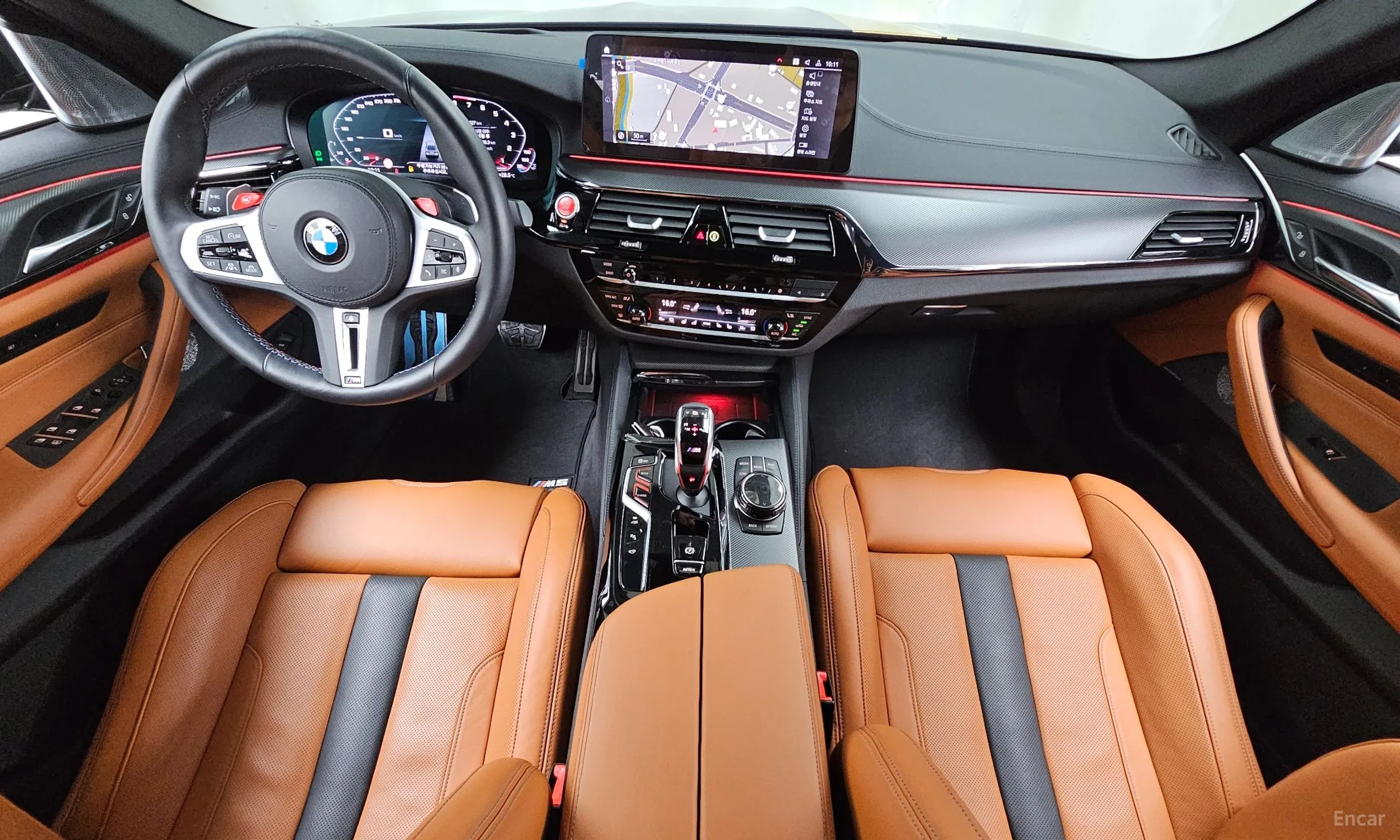 BMW M5 (F90) превью 7