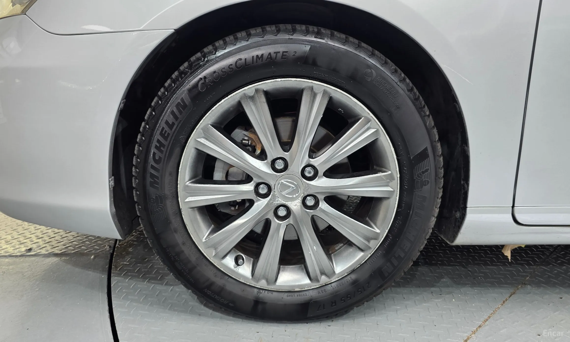 Lexus ES350 превью 5