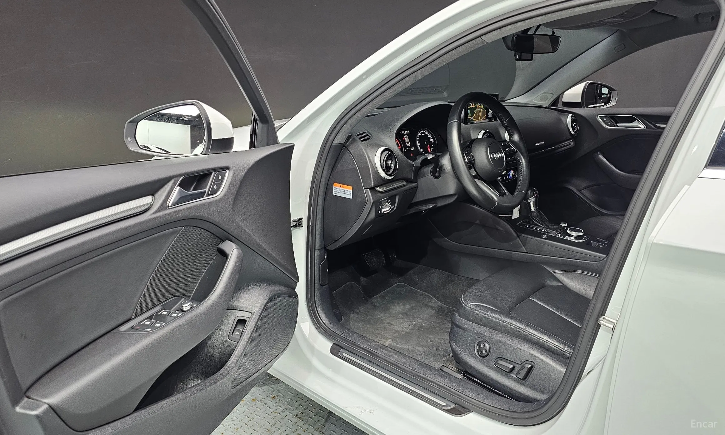 Audi New A3 превью 10