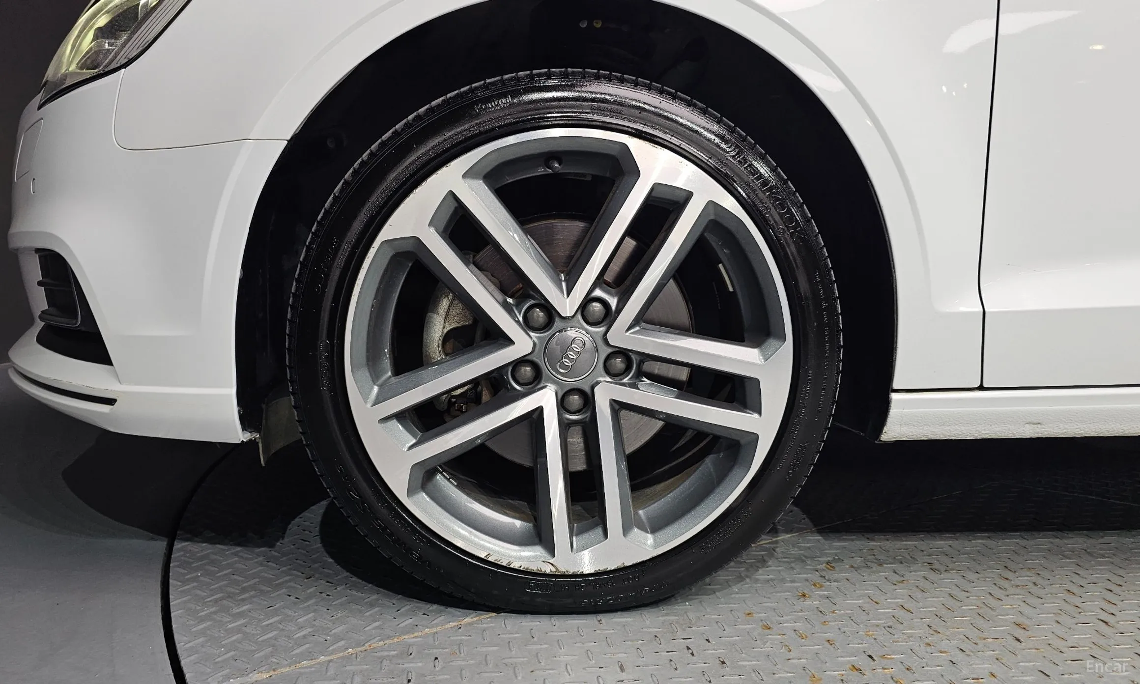 Audi New A3 превью 5