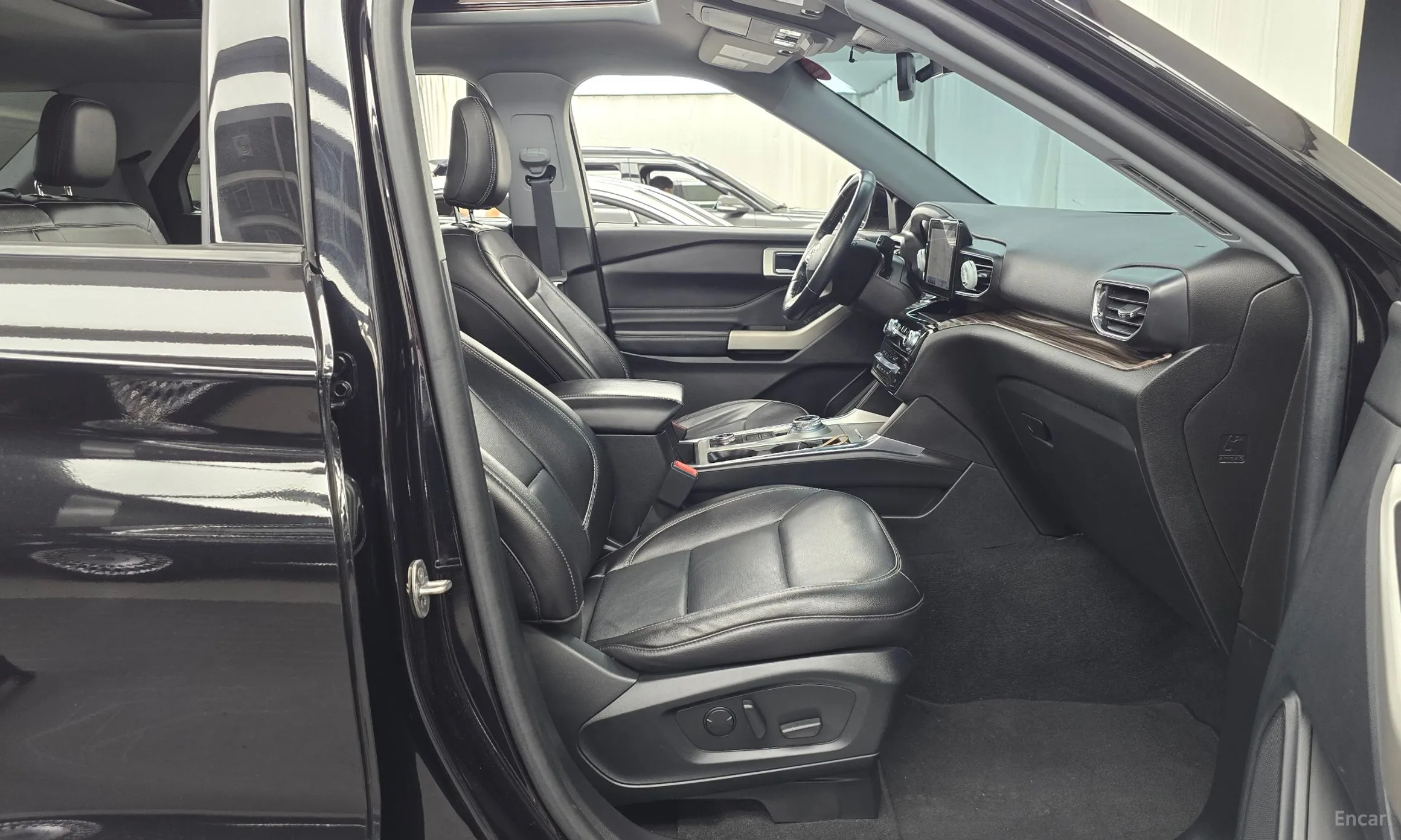 Ford Explorer 6th Generation превью 11