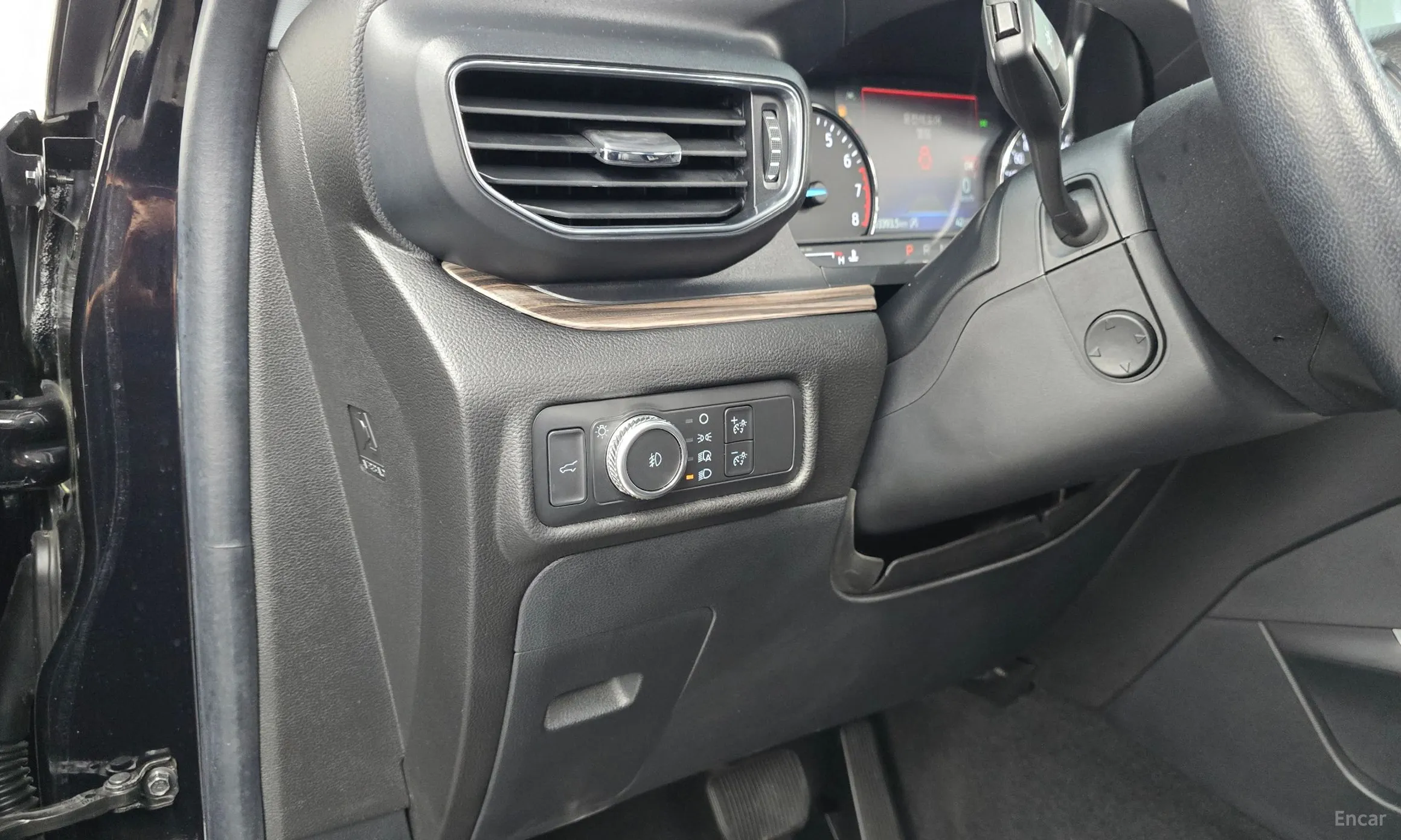 Ford Explorer 6th Generation превью 17