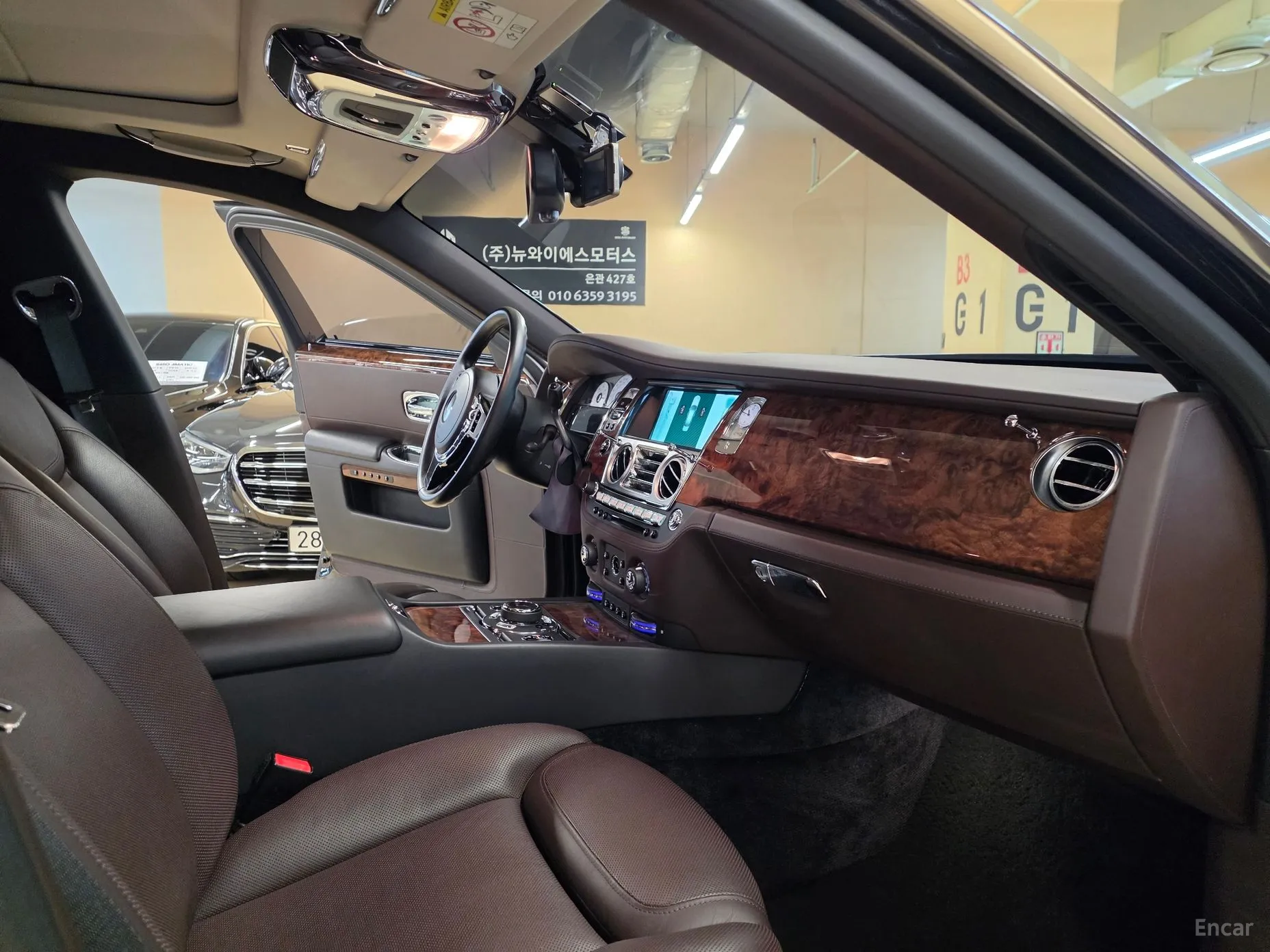 Rolls-Royce Ghost превью 14