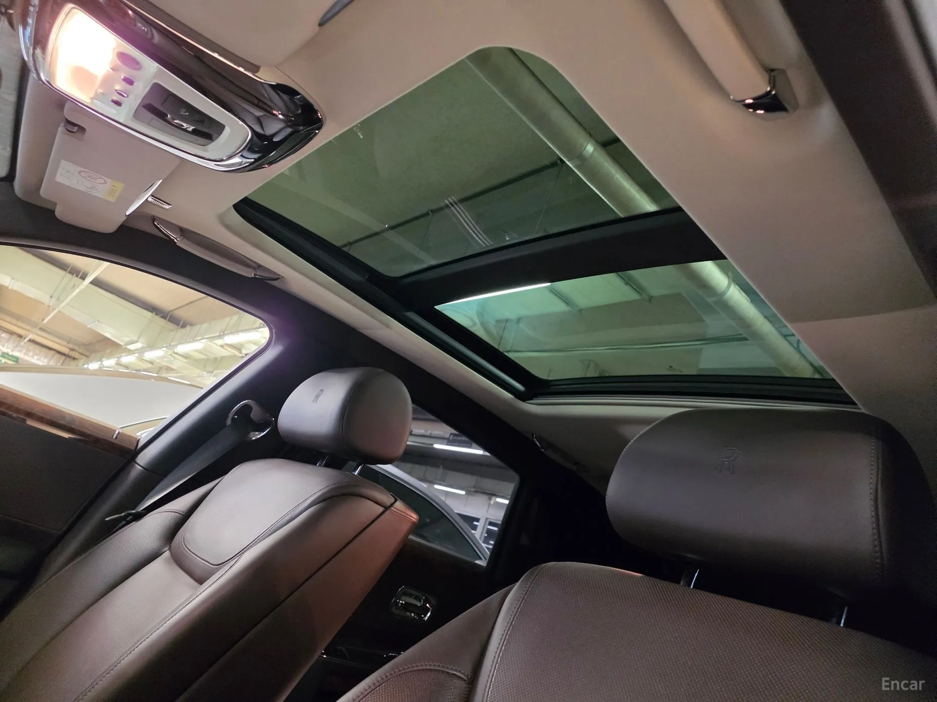 Rolls-Royce Ghost превью 19