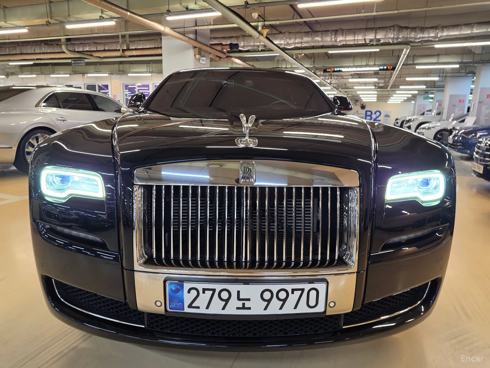 Rolls-Royce Ghost превью 3