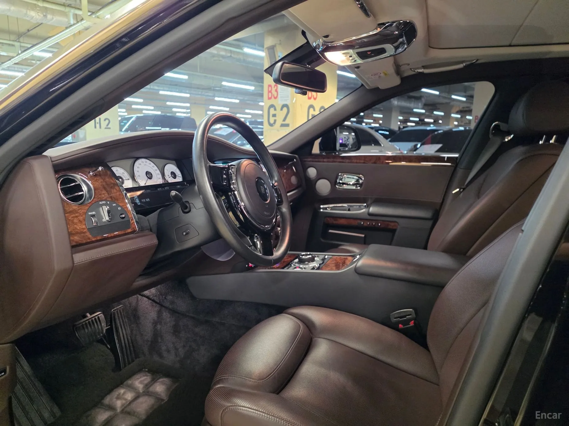 Rolls-Royce Ghost превью 4