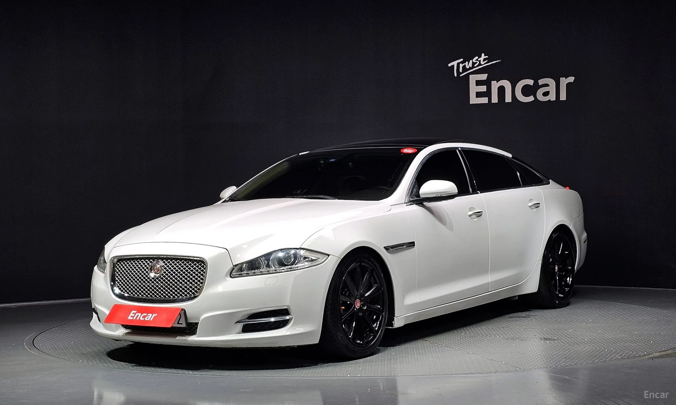 Jaguar All New XJ
