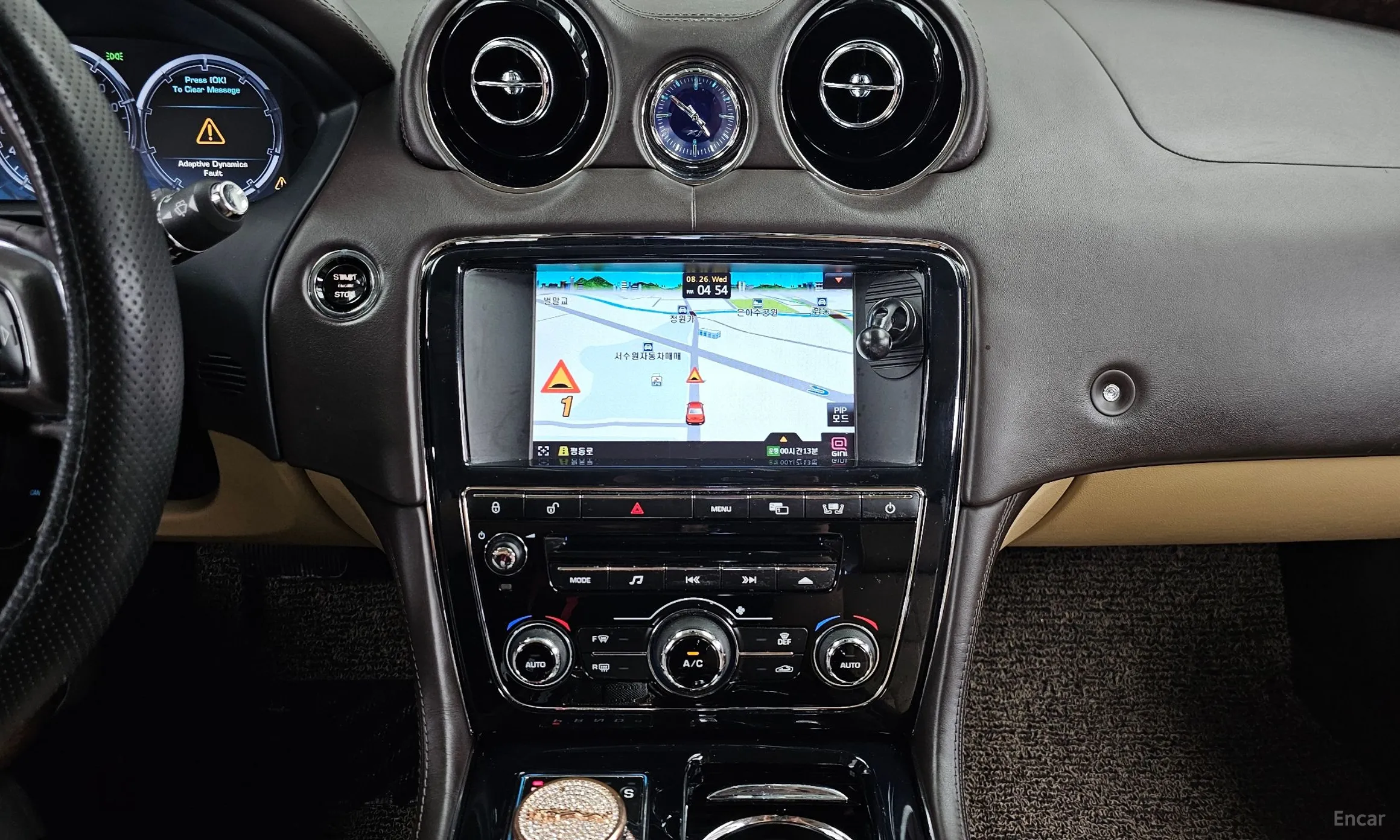 Jaguar All New XJ превью 14