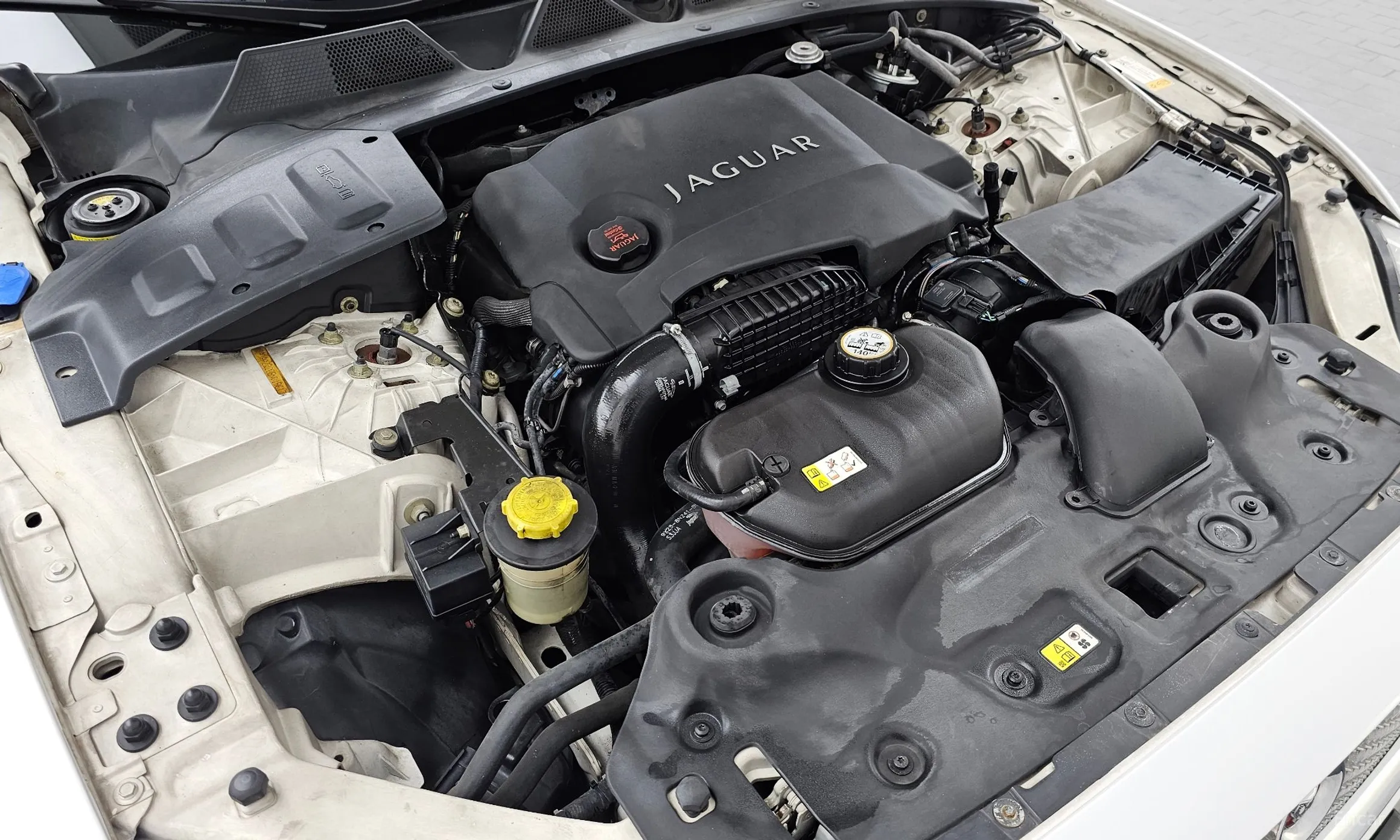 Jaguar All New XJ превью 6
