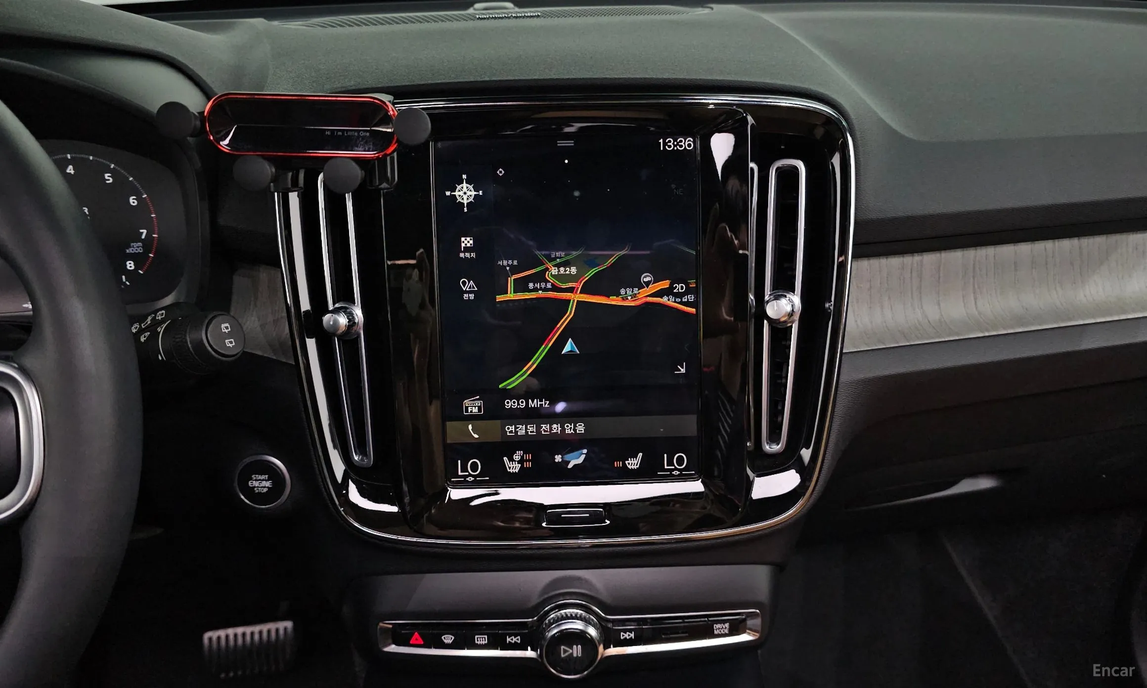 Volvo XC40 превью 14