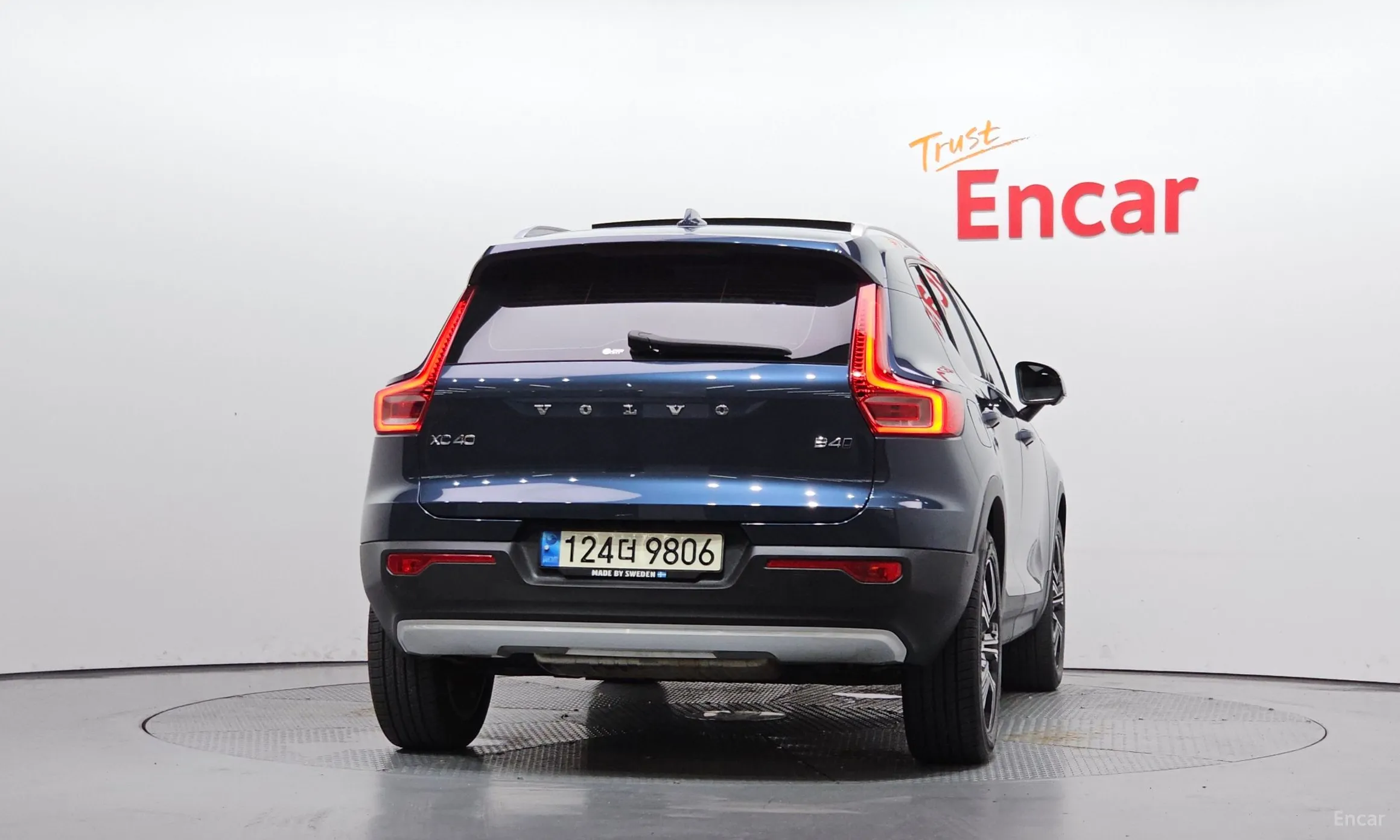 Volvo XC40 превью 4
