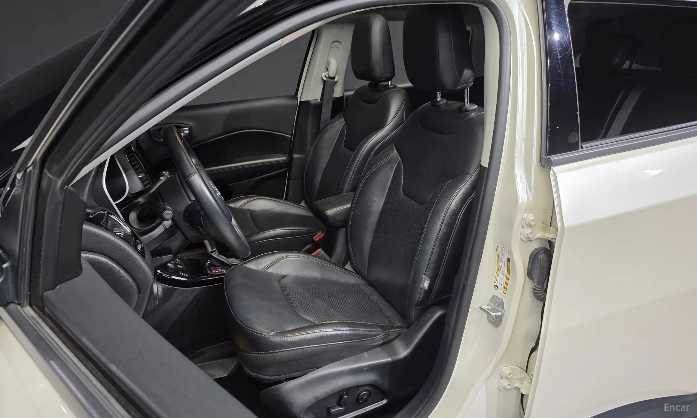 Jeep Compass 2nd Generation превью 10