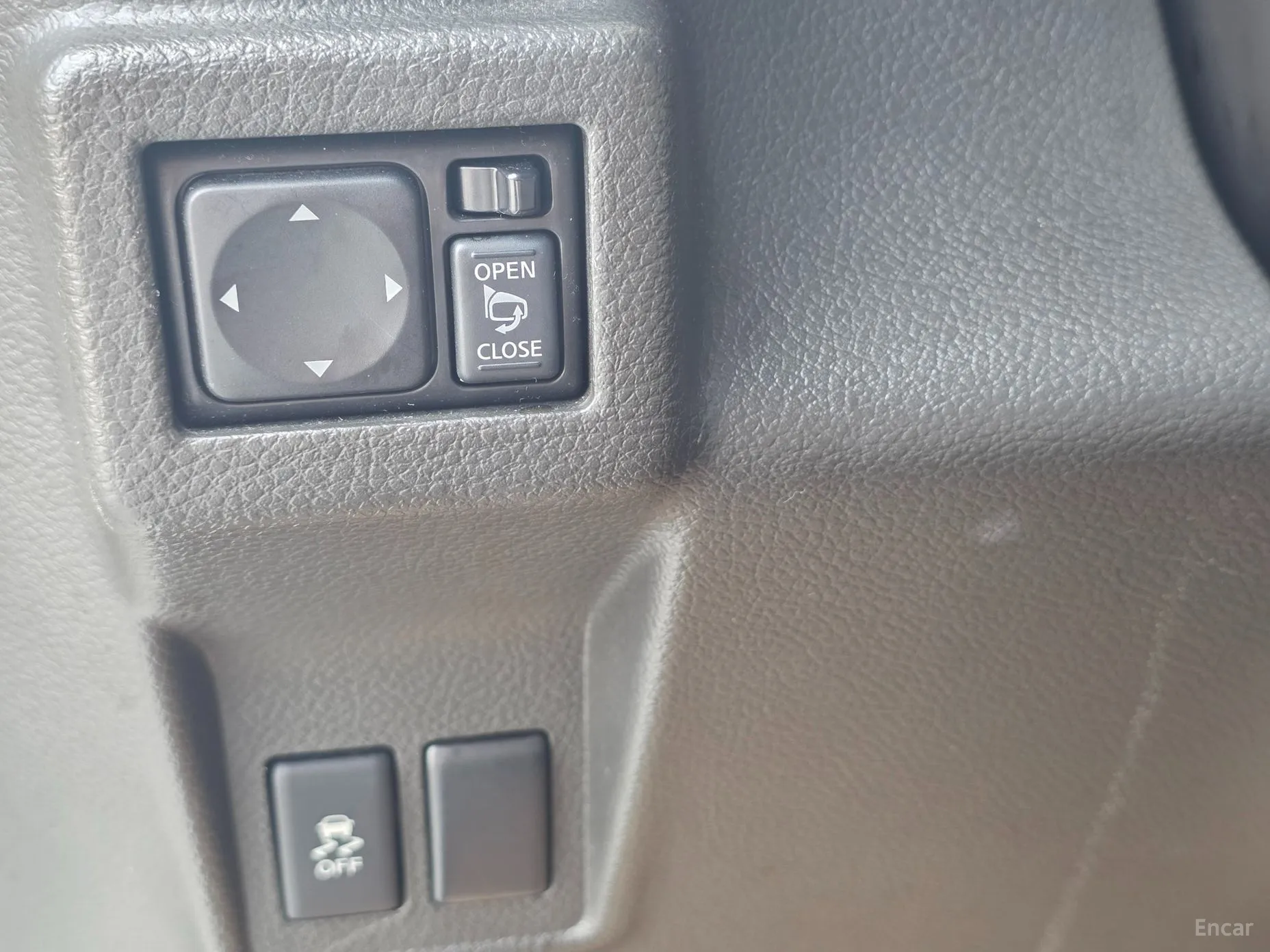 Nissan Cube превью 10