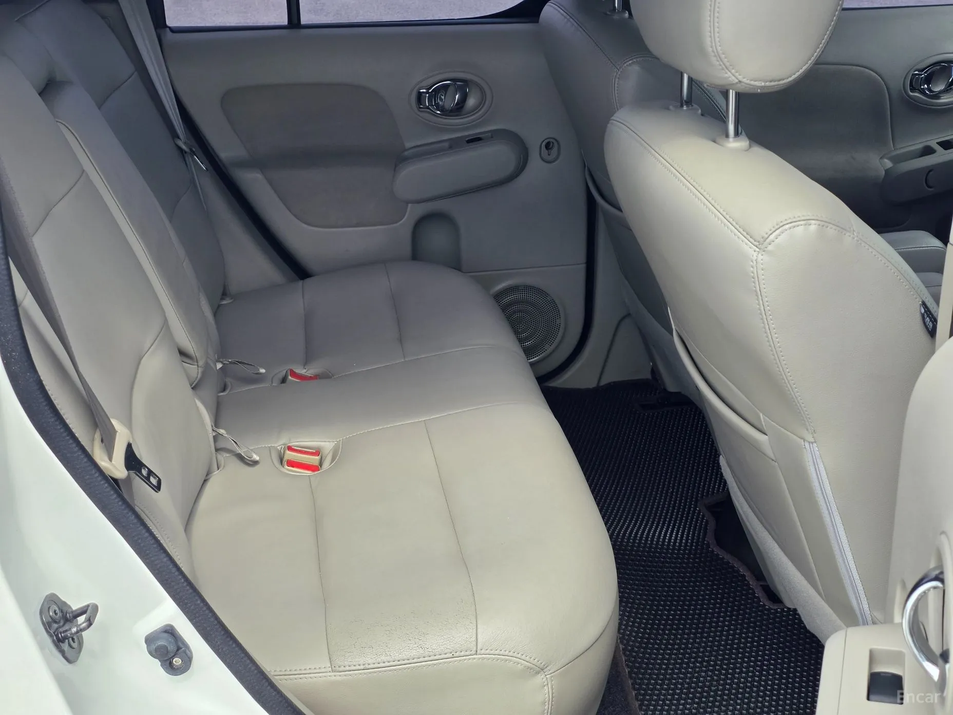 Nissan Cube превью 13