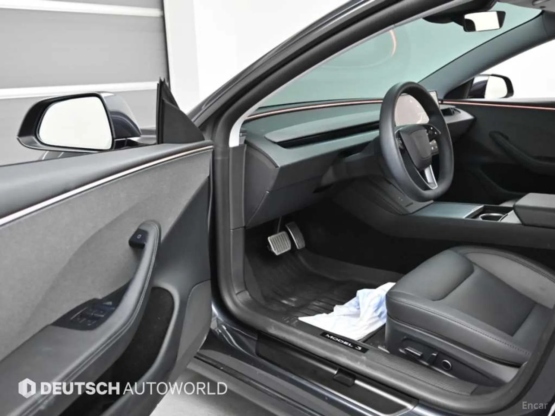 Tesla Model 3 превью 11