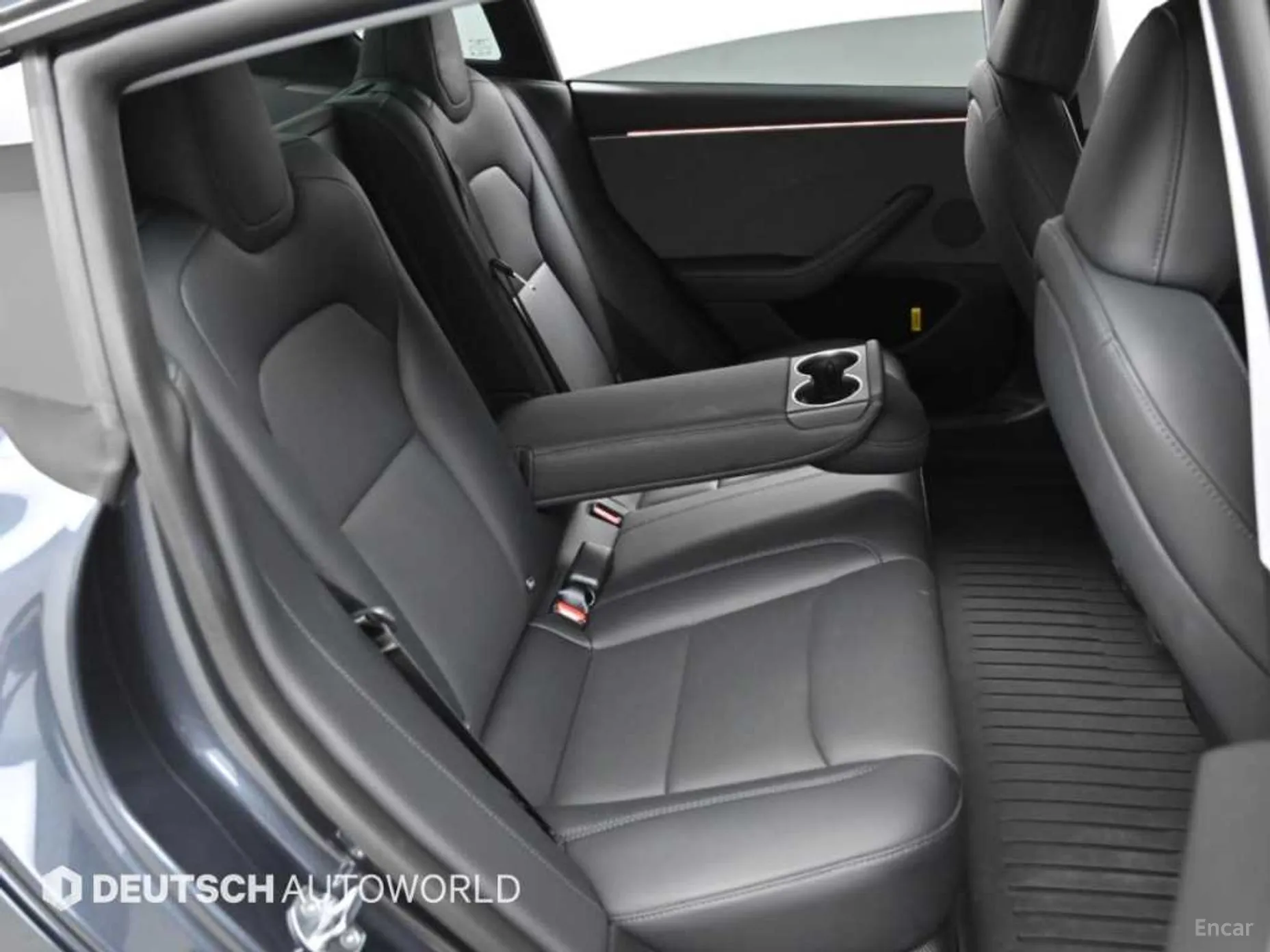 Tesla Model 3 превью 12